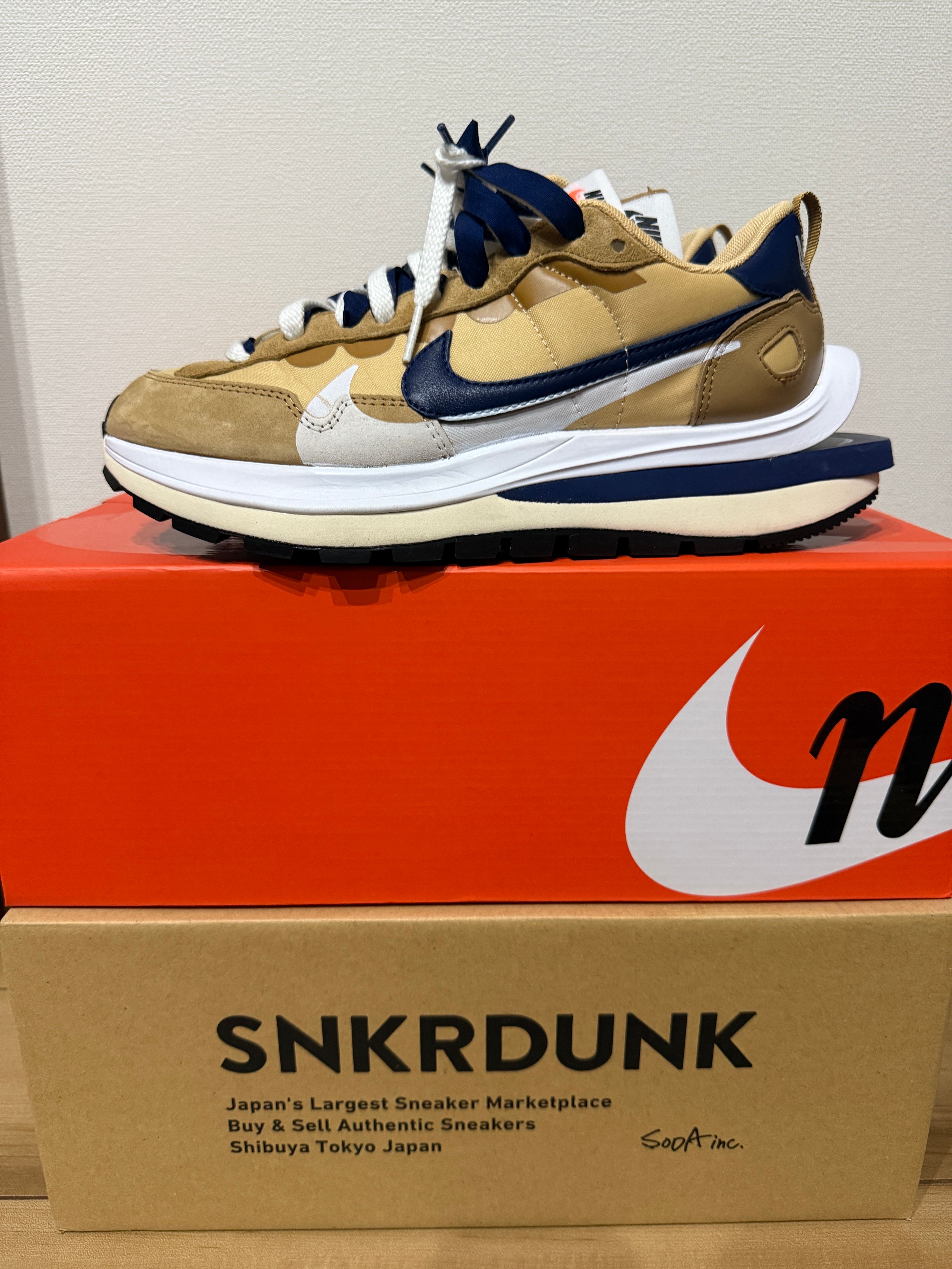 Sacai × Nike Vapor Waffle "Sesame And Blue Void"