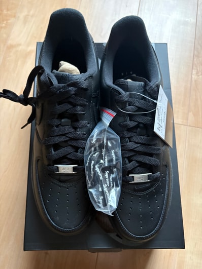 Supreme × Nike Air Force 1 Low "Black"