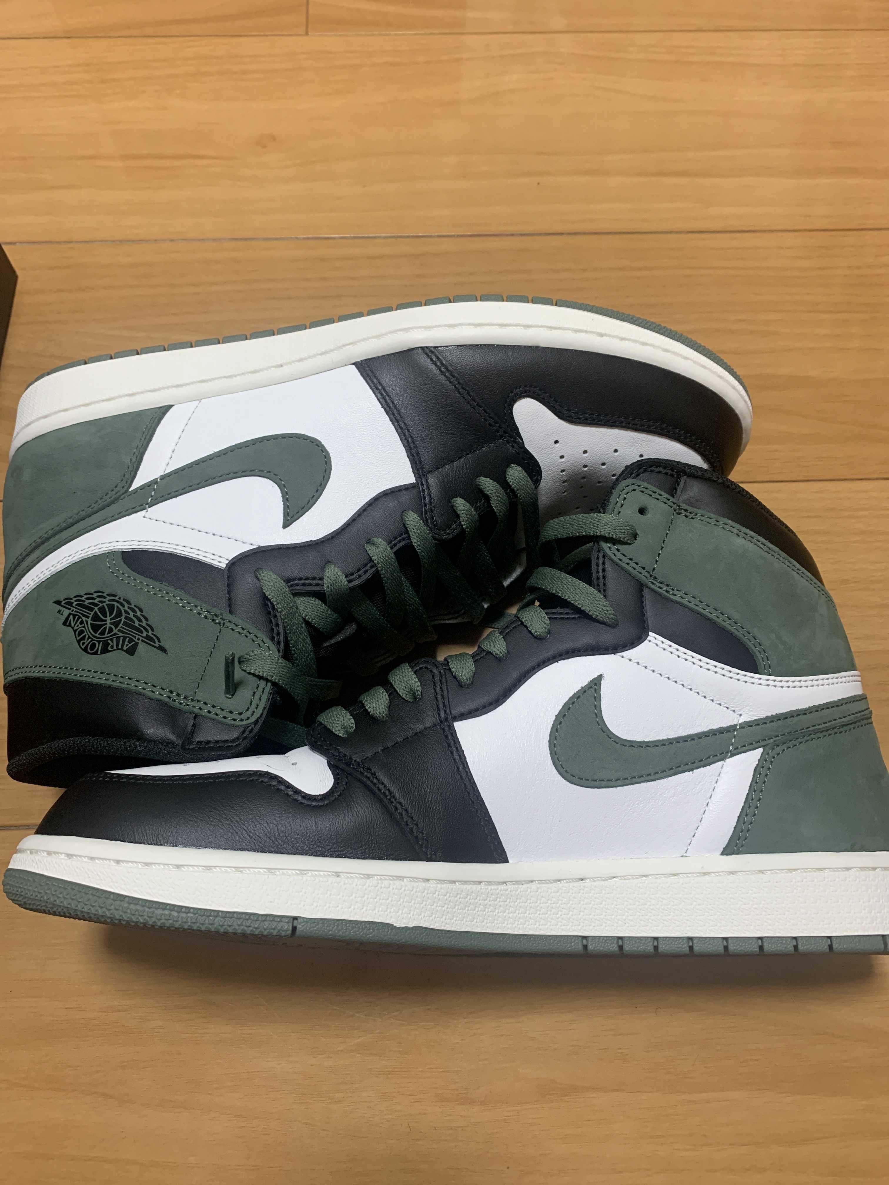 Nike Air Jordan 1 Retro High "Clay Green"