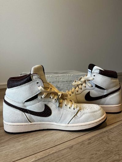 A Ma Maniere × Nike Air Jordan 1 Retro High OG "Sail and Burgundy"