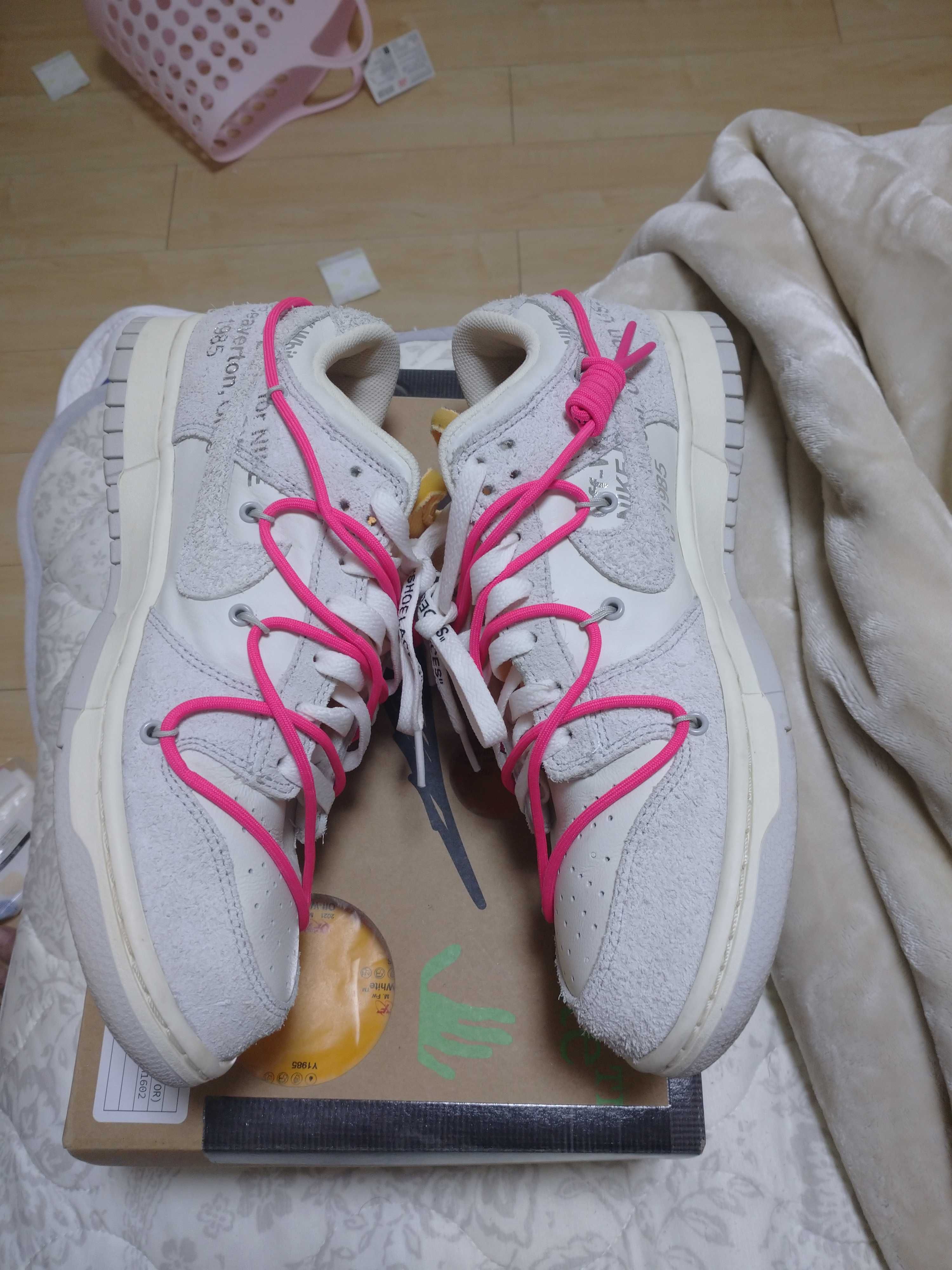Off-White × Nike Dunk Low "Sail/Neutral Gray/Hyper Pink"