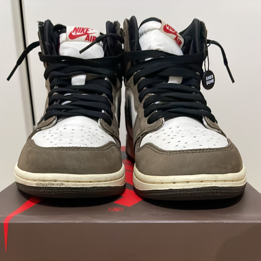 Travis Scott × Nike Air Jordan 1 Retro High OG TS SP "Sail/Dark Mocha"