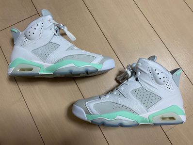 Nike WMNS Air Jordan 6