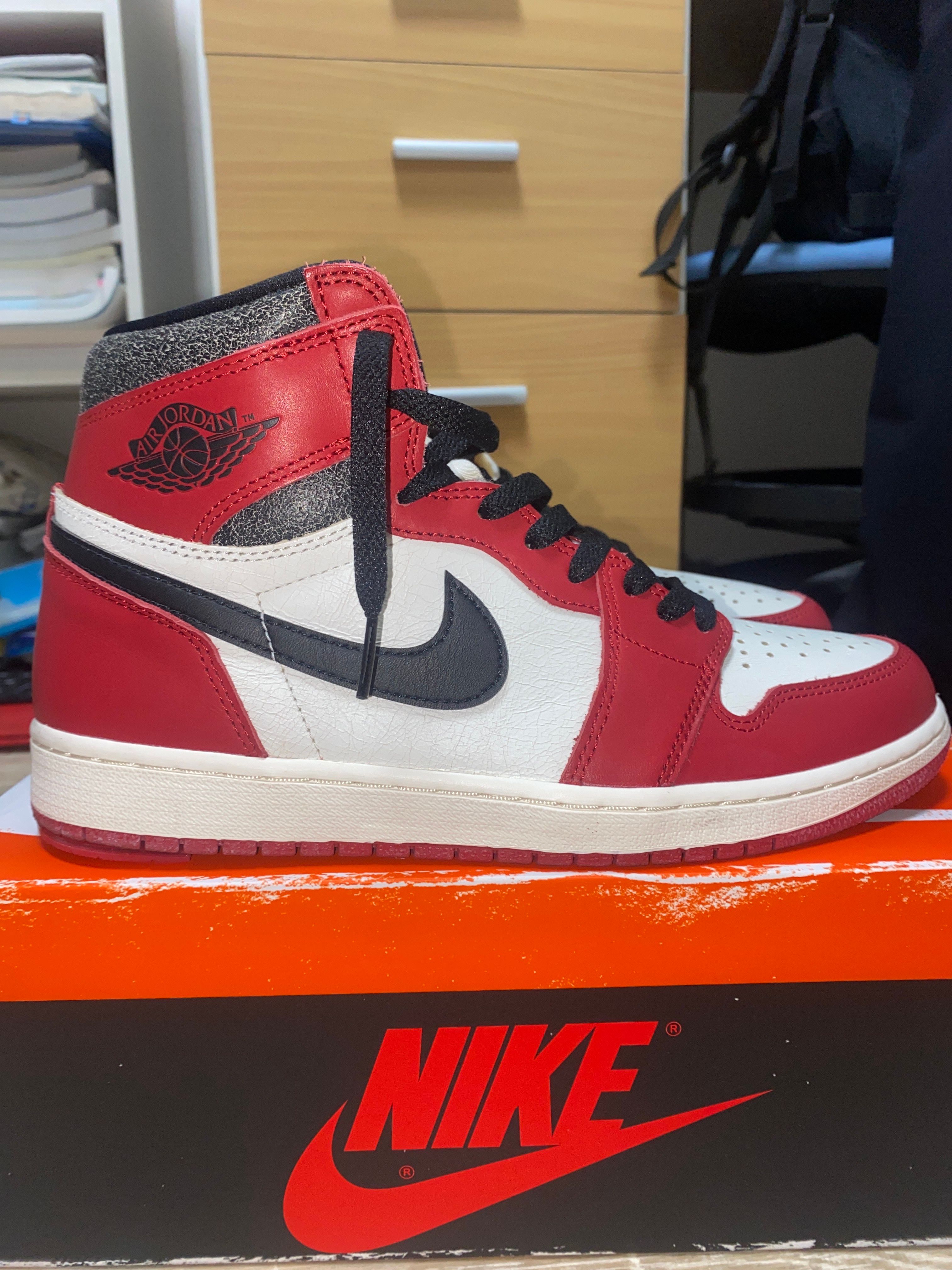 Nike Air Jordan 1 High OG "Lost & Found/Chicago"