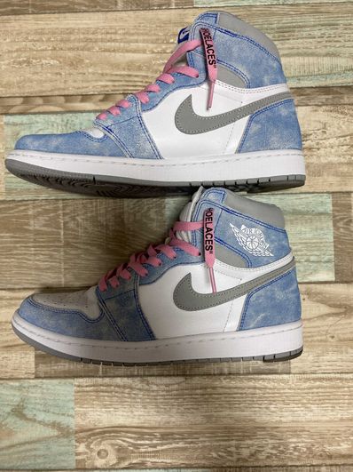 Nike Air Jordan 1 High OG "Hyper Royal"