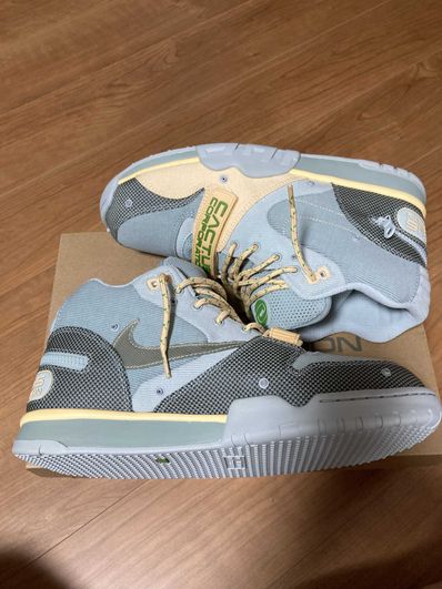 Travis Scott × Nike Air Trainer 1 SP "Grey Haze and Dusty Sage"