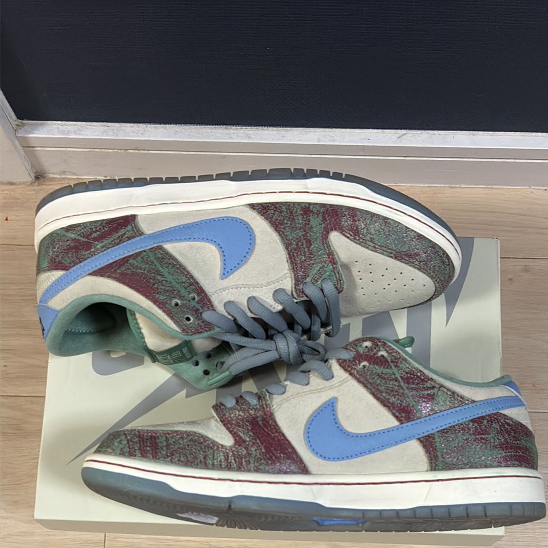 Crenshaw Skate Club × Nike SB Dunk Low PRO QS "Sail/Light Blue-Cedar"