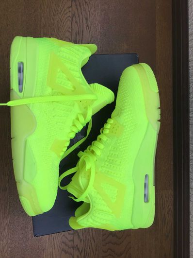 NIKE AIR JORDAN 4 RETRO FLYKNIT VOLT