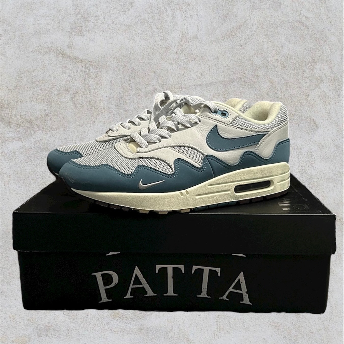 PATTA x NIKE Air Max 1 グレー/ホワイト/ノイズアクア 国内11月4日発売予定】 パタ × ナイキ エアマックス 1 