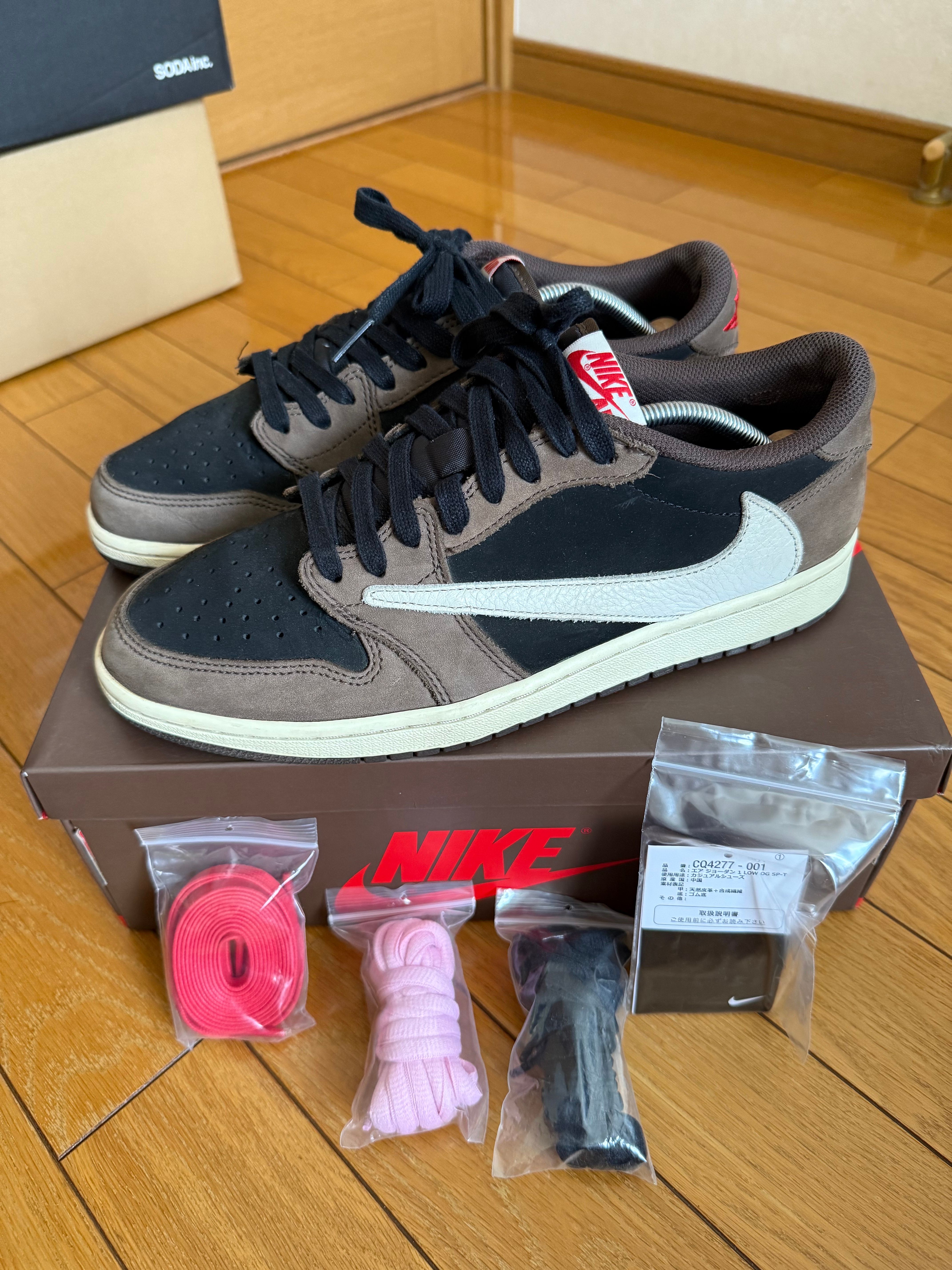 Travis Scott × Nike Air Jordan 1 Low OG SP-T  "Black/Dark Mocha"