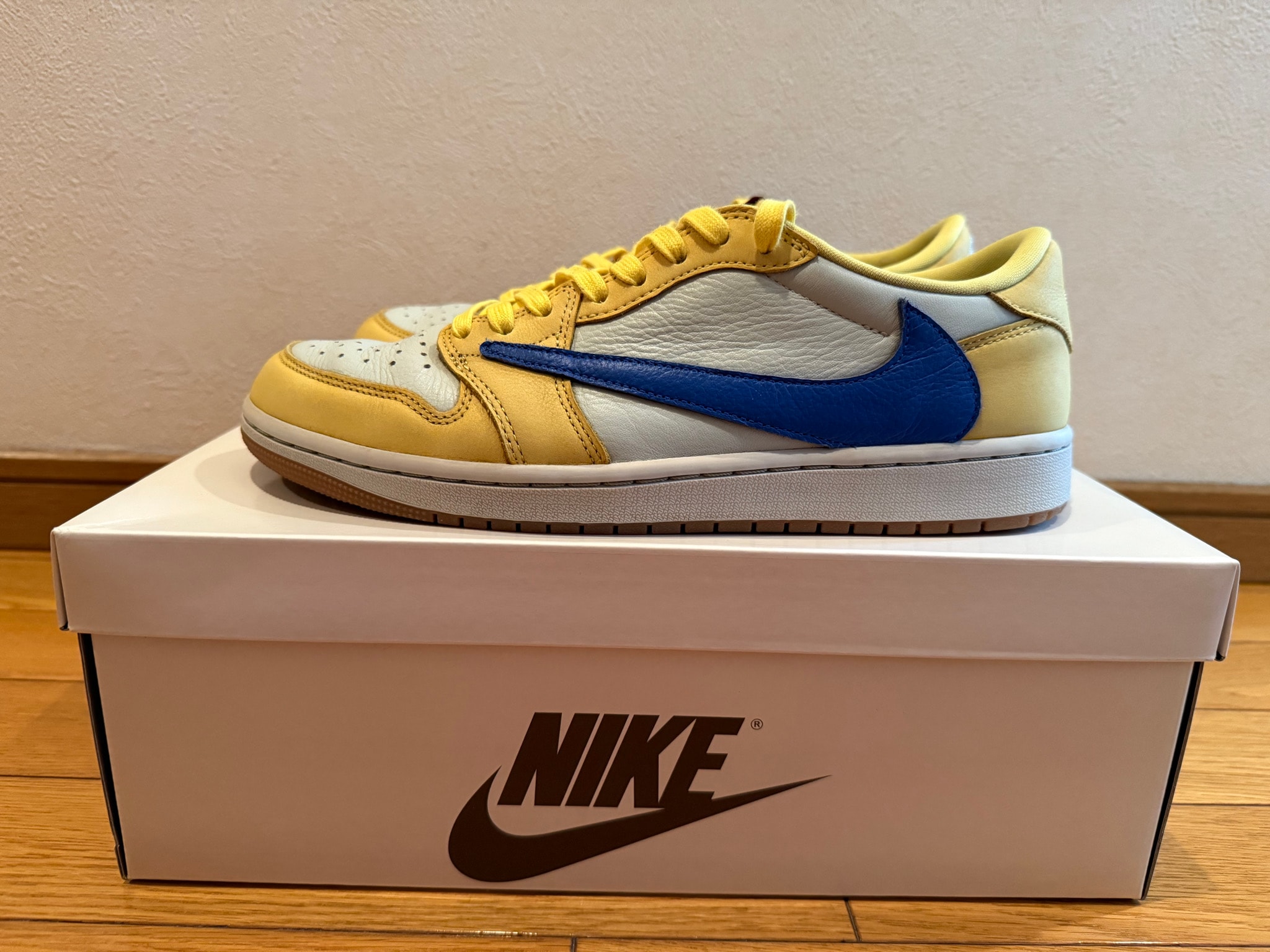 Travis Scott × Nike Women's Air Jordan 1 Retro Low OG "Canary"