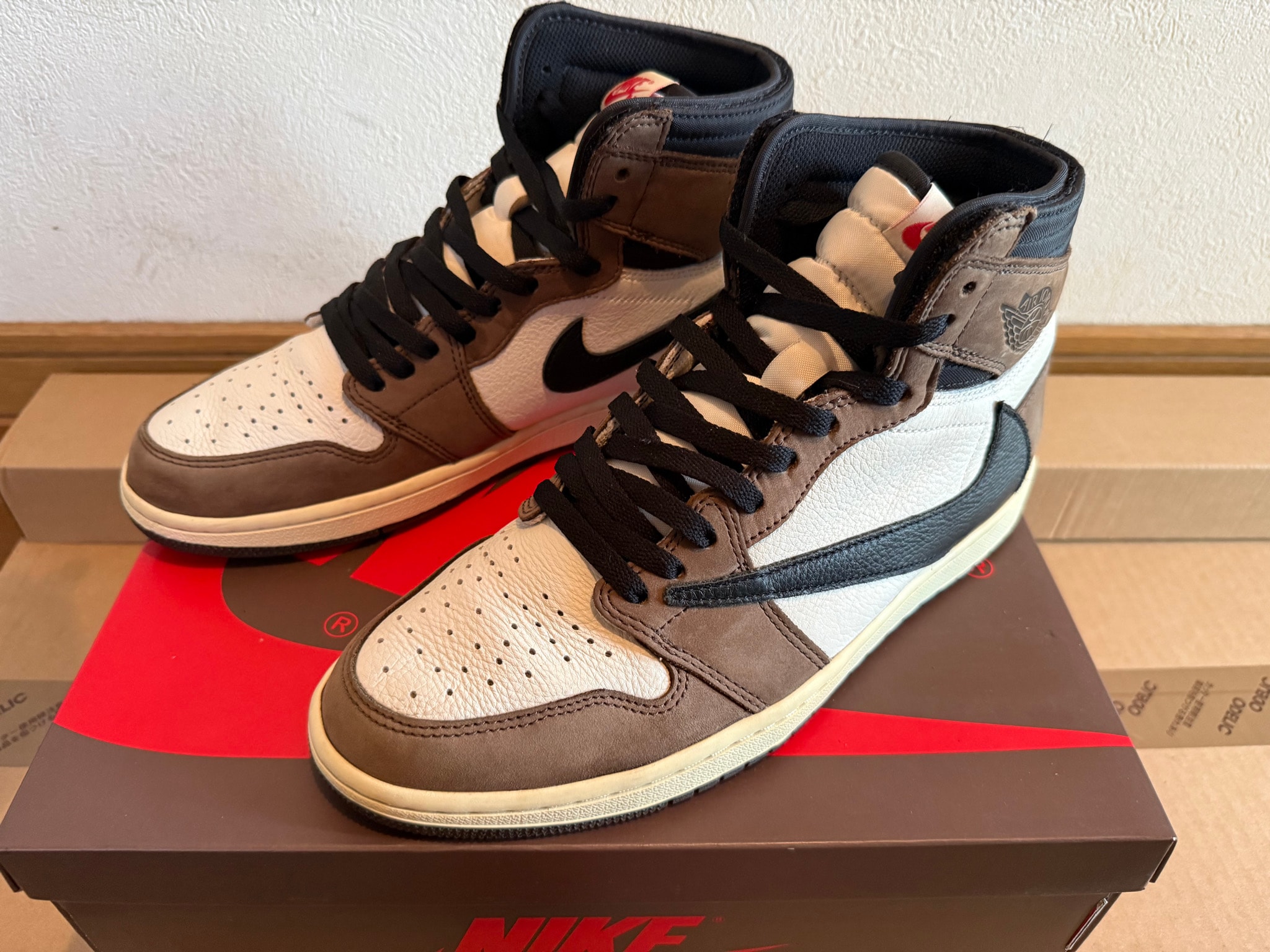 Travis Scott × Nike Air Jordan 1 Retro High OG TS SP "Sail/Dark Mocha"