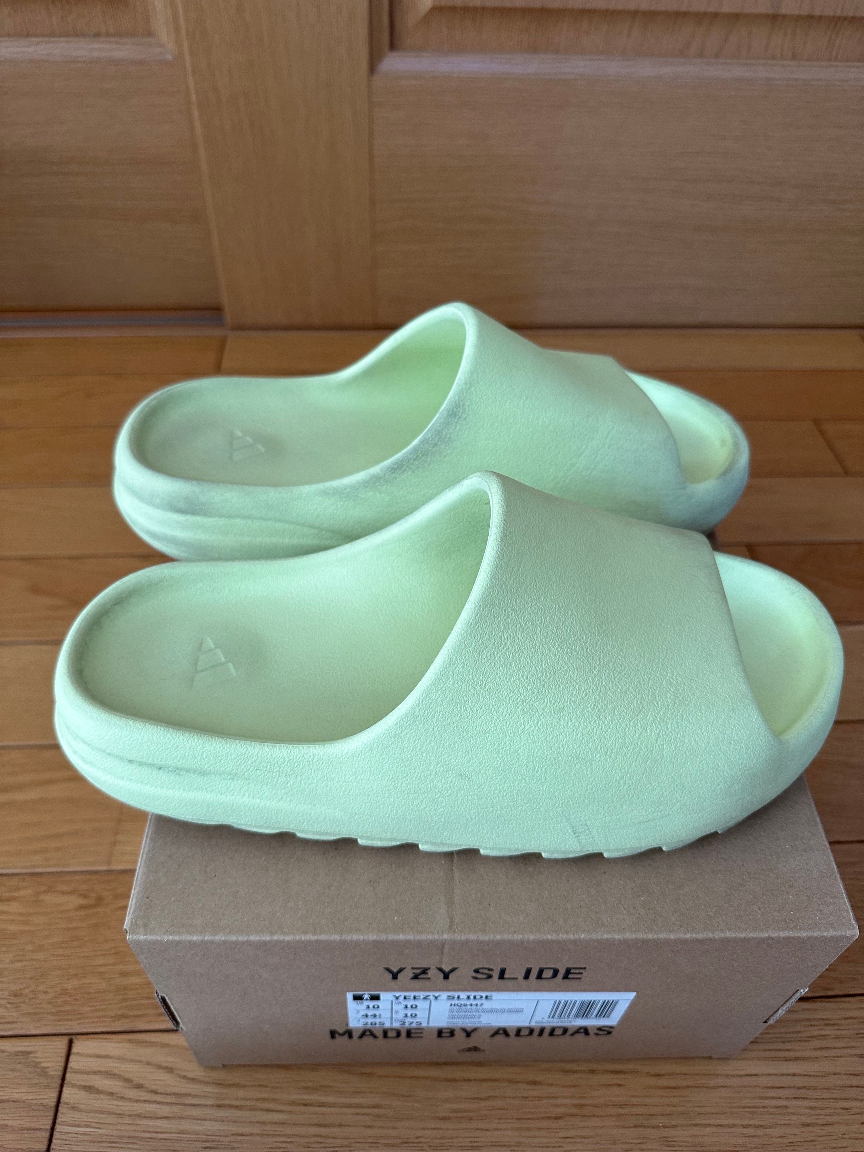 adidas YEEZY Slide "Glow Green"
