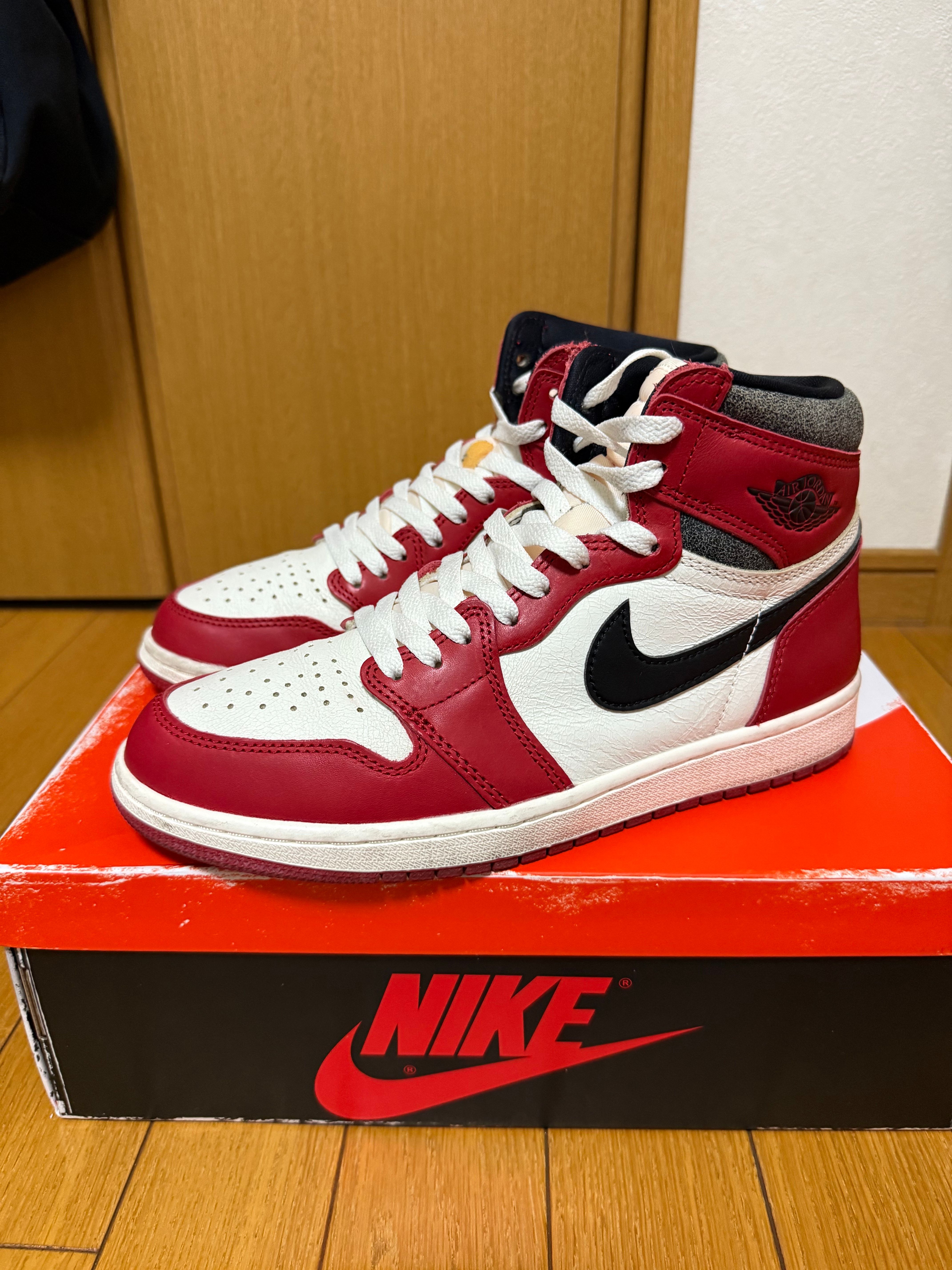 Nike Air Jordan 1 High OG "Lost & Found/Chicago"