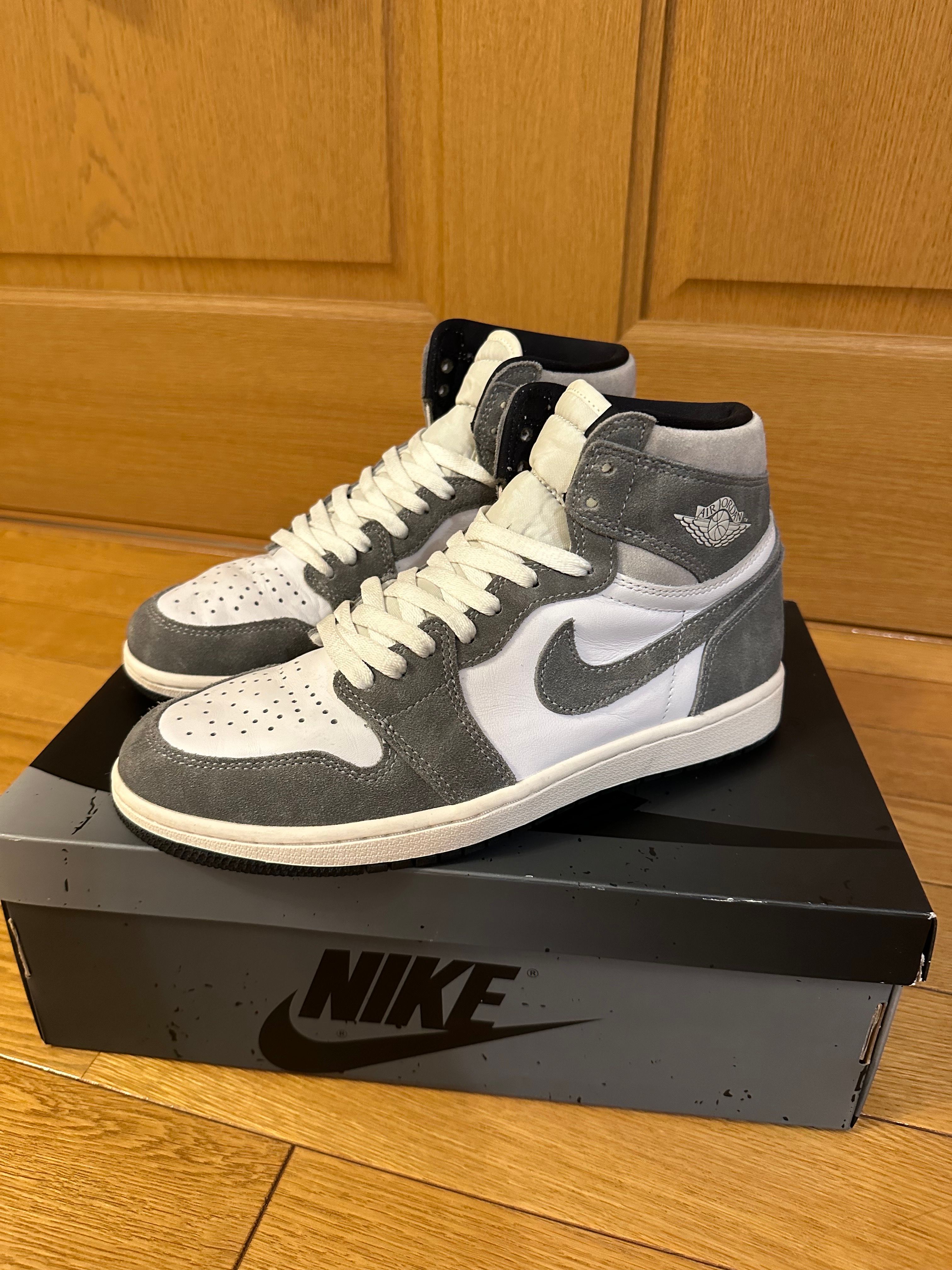 Nike Air Jordan 1 Retro High OG "Black and Smoke Grey"