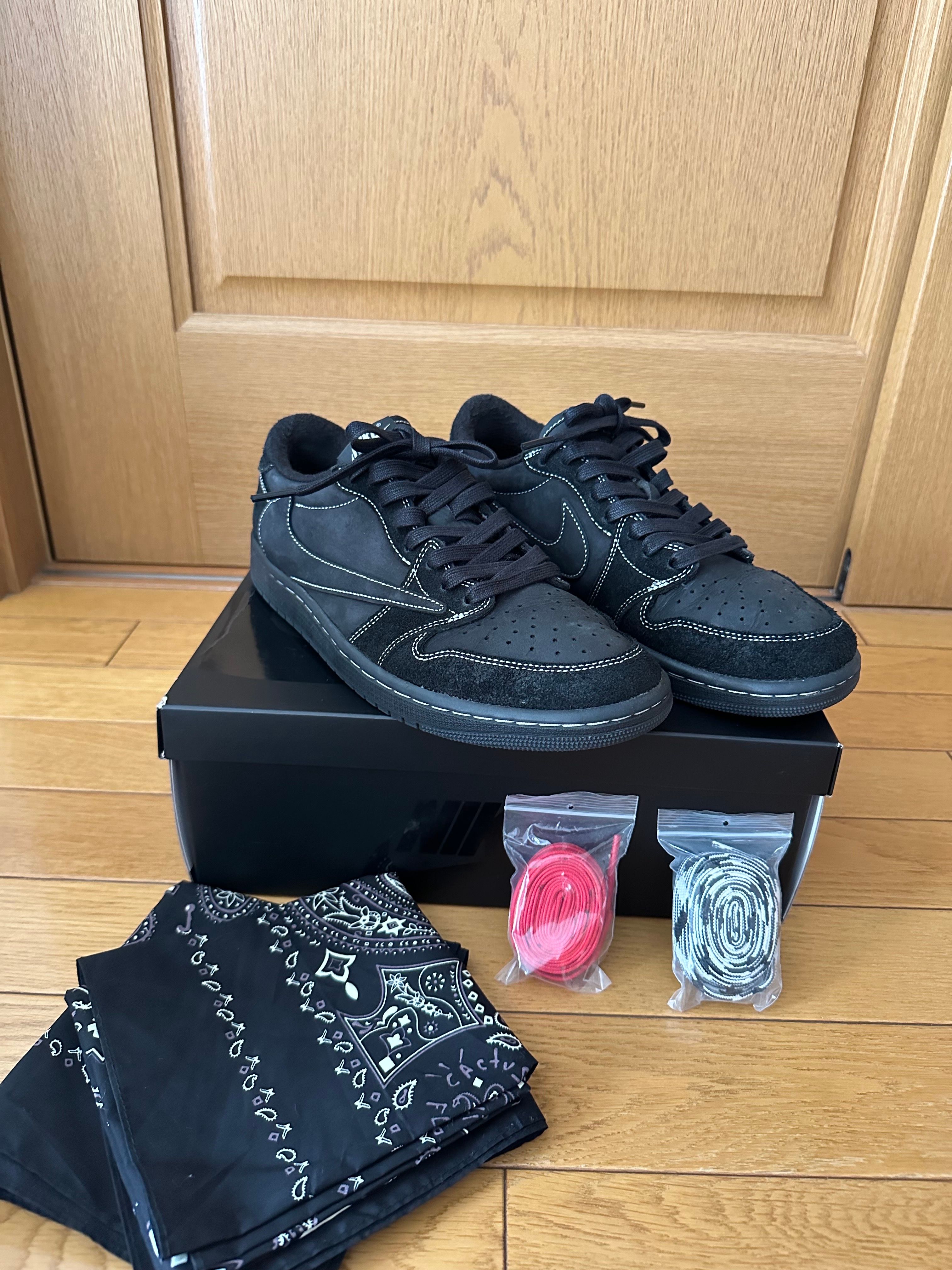 Travis Scott × Nike Air Jordan 1 Low OG SP "Black Phantom"