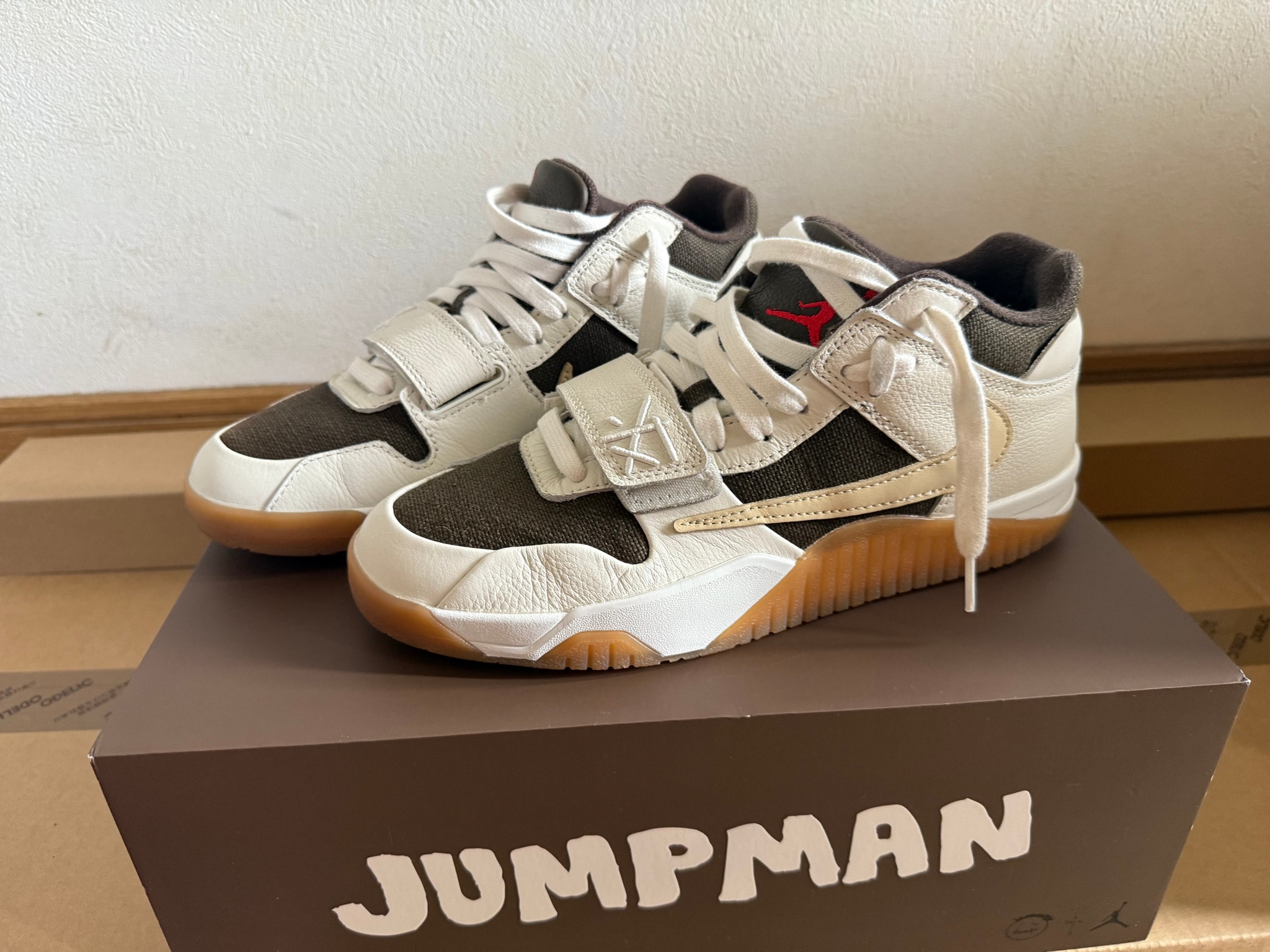 Travis Scott × Nike Jordan Jumpman Jack TR "Sail and Dark Mocha"