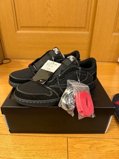 Travis Scott × Nike Air Jordan 1 Low OG SP "Black Phantom"