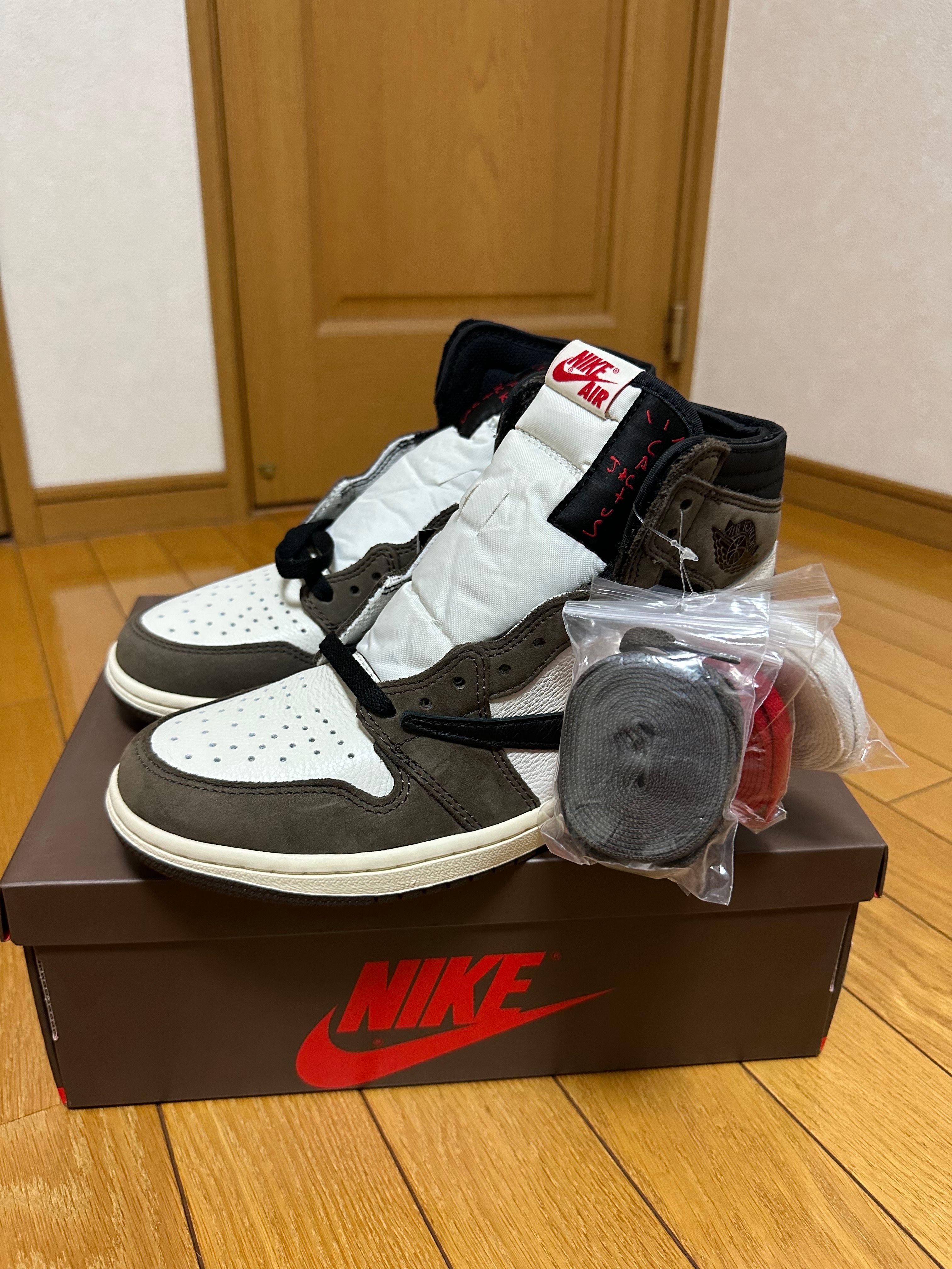 Travis Scott × Nike Air Jordan 1 Retro High OG TS SP "Sail/Dark Mocha"