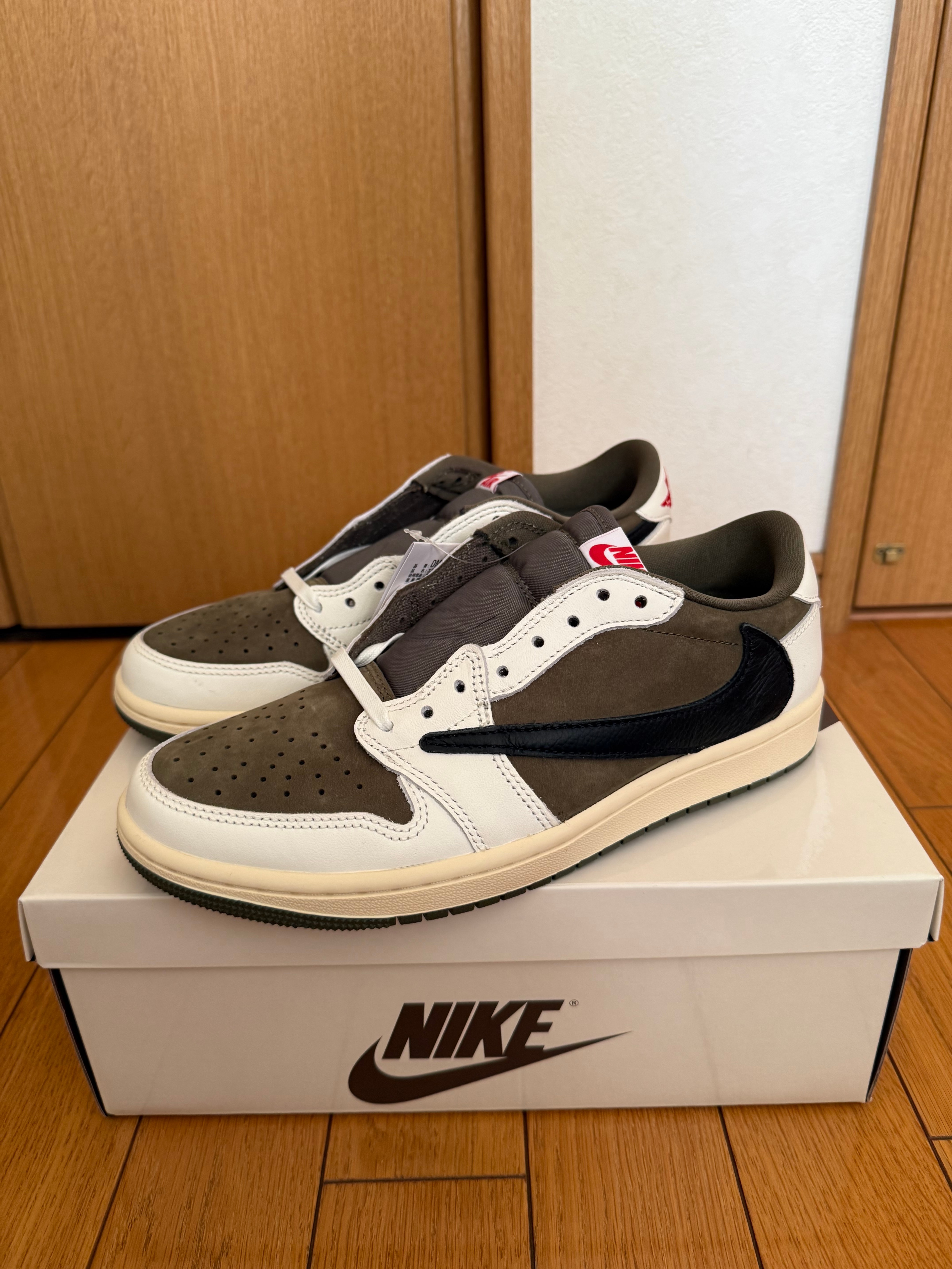 Travis Scott × Nike Air Jordan 1 Low OG SP "Reverse Olive"