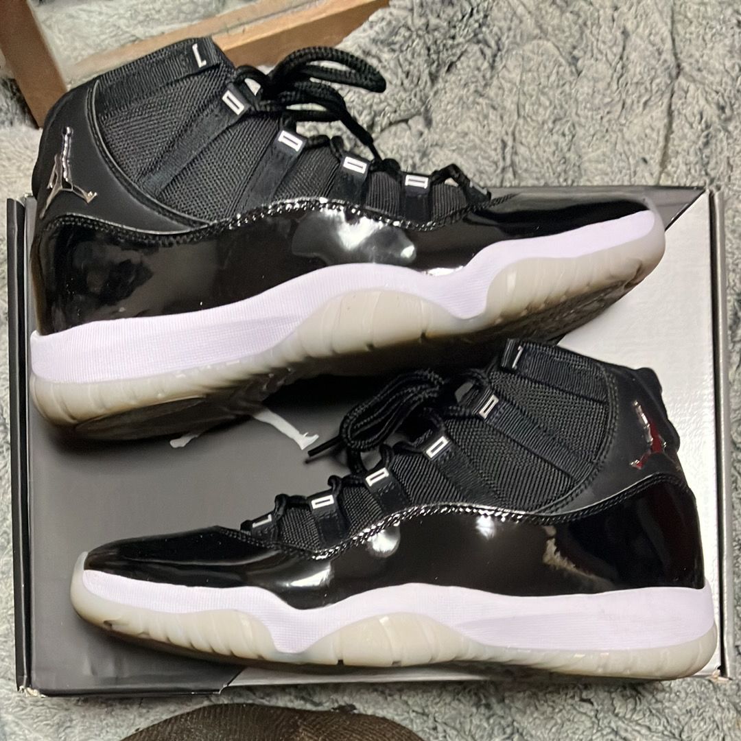 Nike Air Jordan 11 "Jubilee"