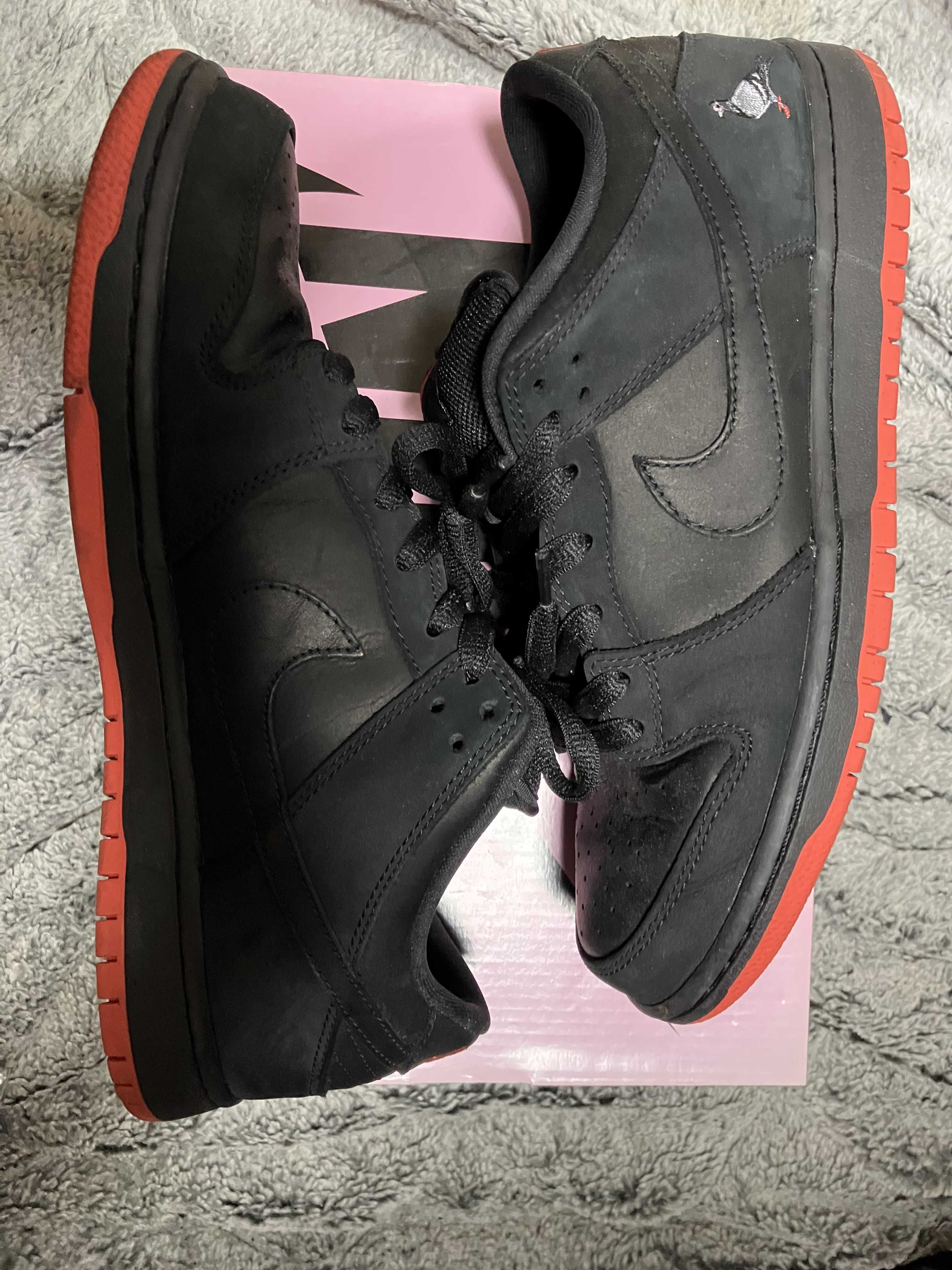 Nike SB Dunk Low TRD QS "Black Pigeon"