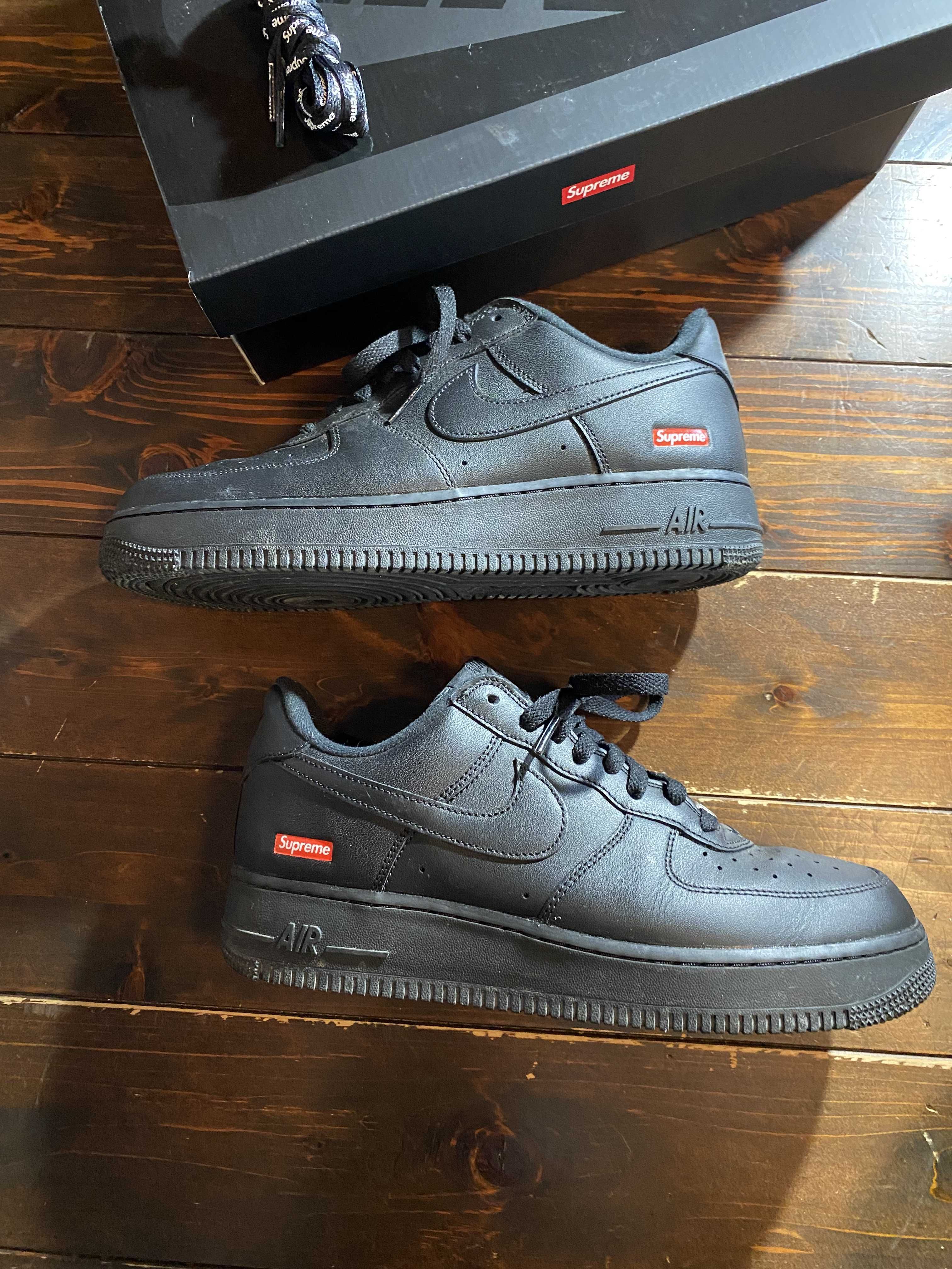 Supreme × Nike Air Force 1 Low "Black"