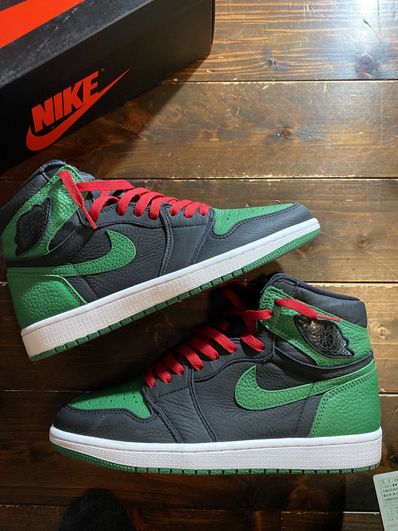 Nike Air Jordan 1 Retro High OG "Black/Pine Green" (2020)
