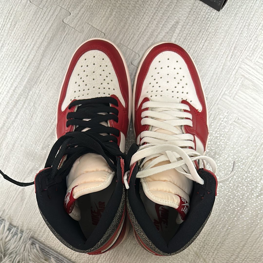 Nike Air Jordan 1 High OG "Lost & Found/Chicago"