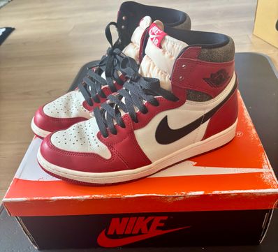 Nike Air Jordan 1 High OG "Lost & Found/Chicago"