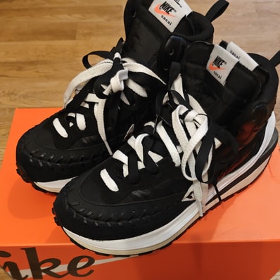 Jean-Paul Gaultier × sacai × Nike Vapor Waffle "Black/Black-White"