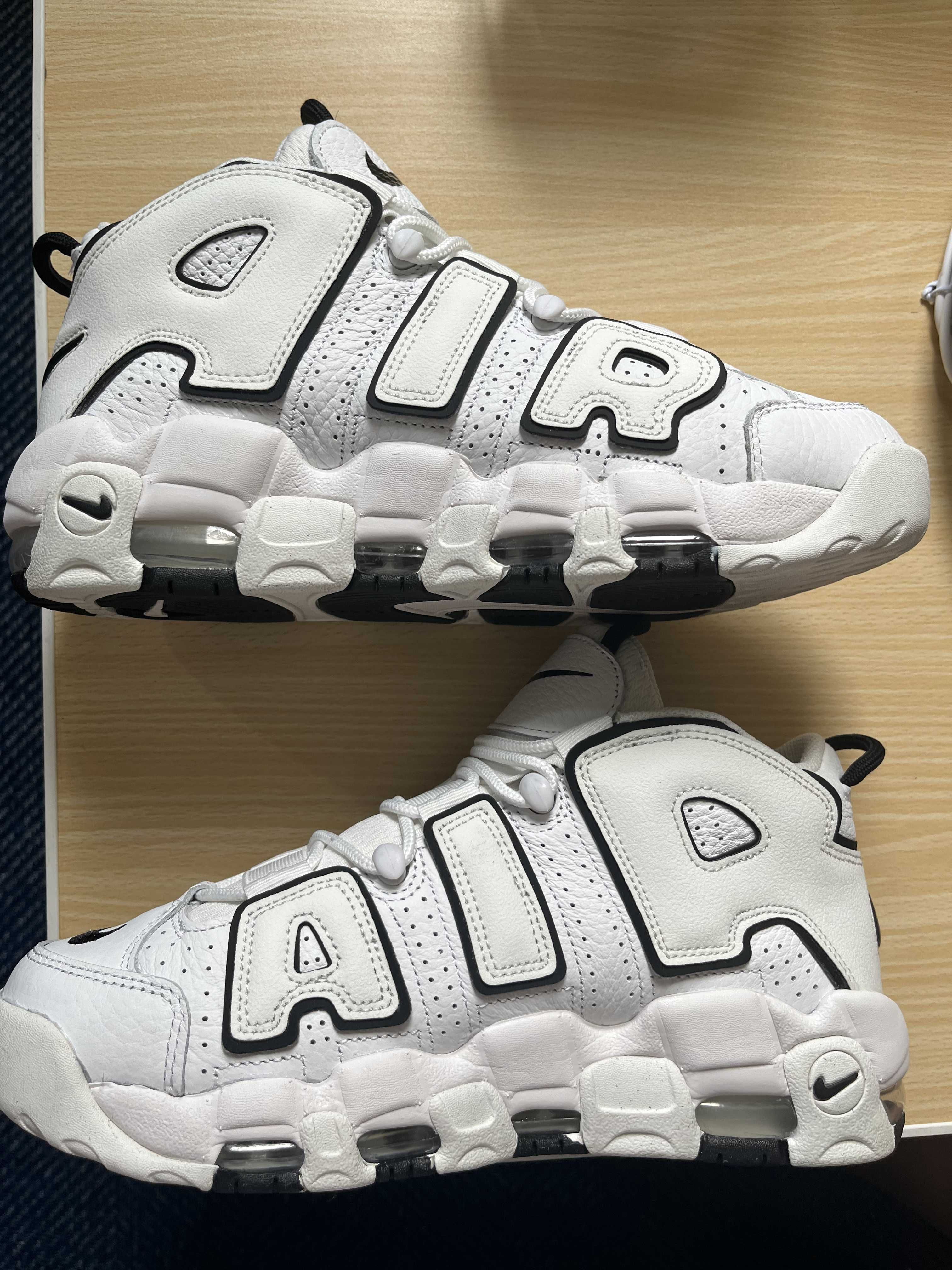 Nike Women's Air More Uptempo "White/Black"
