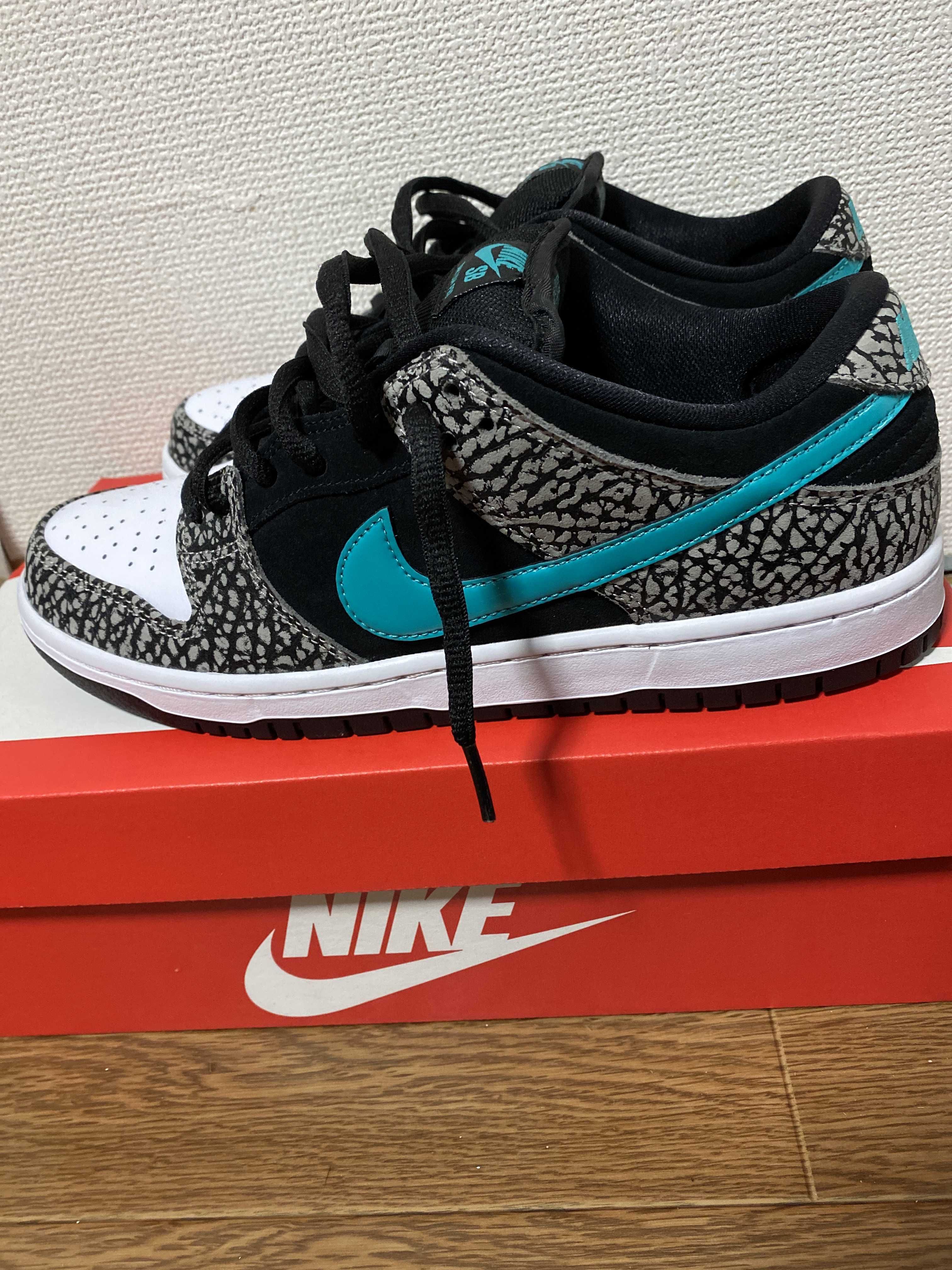 Nike SB Dunk Low "Elephant/Safari"