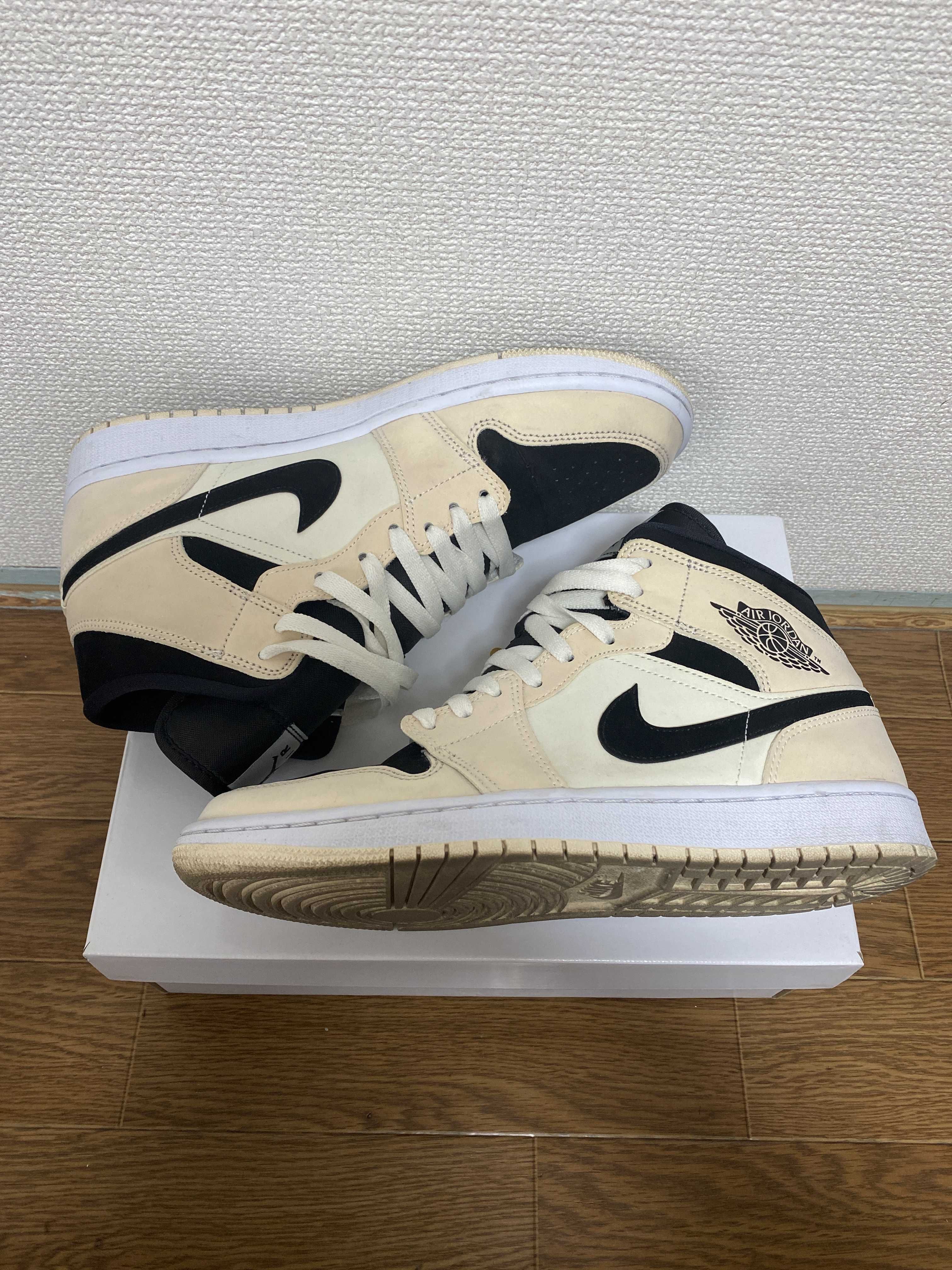 NIKE Women's AIR JORDAN 1 MID "GUAVA ICE"