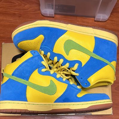 Nike SB Dunk High "Marge Simpson"