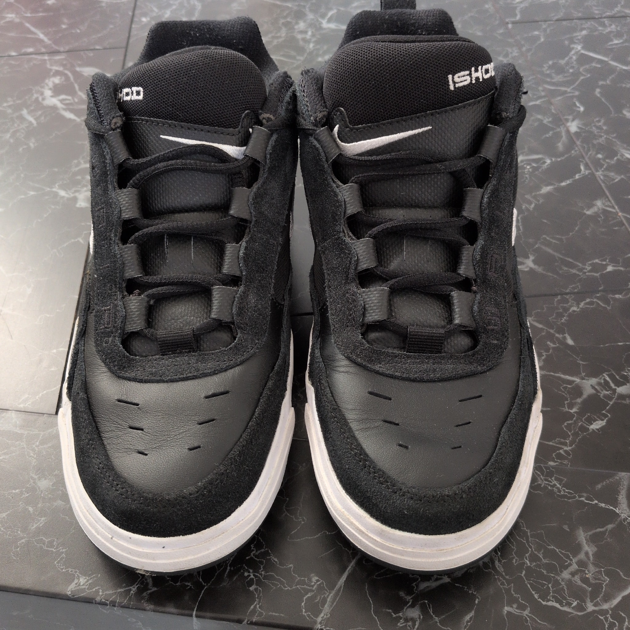 Nike Air Max Ishod "Panda"