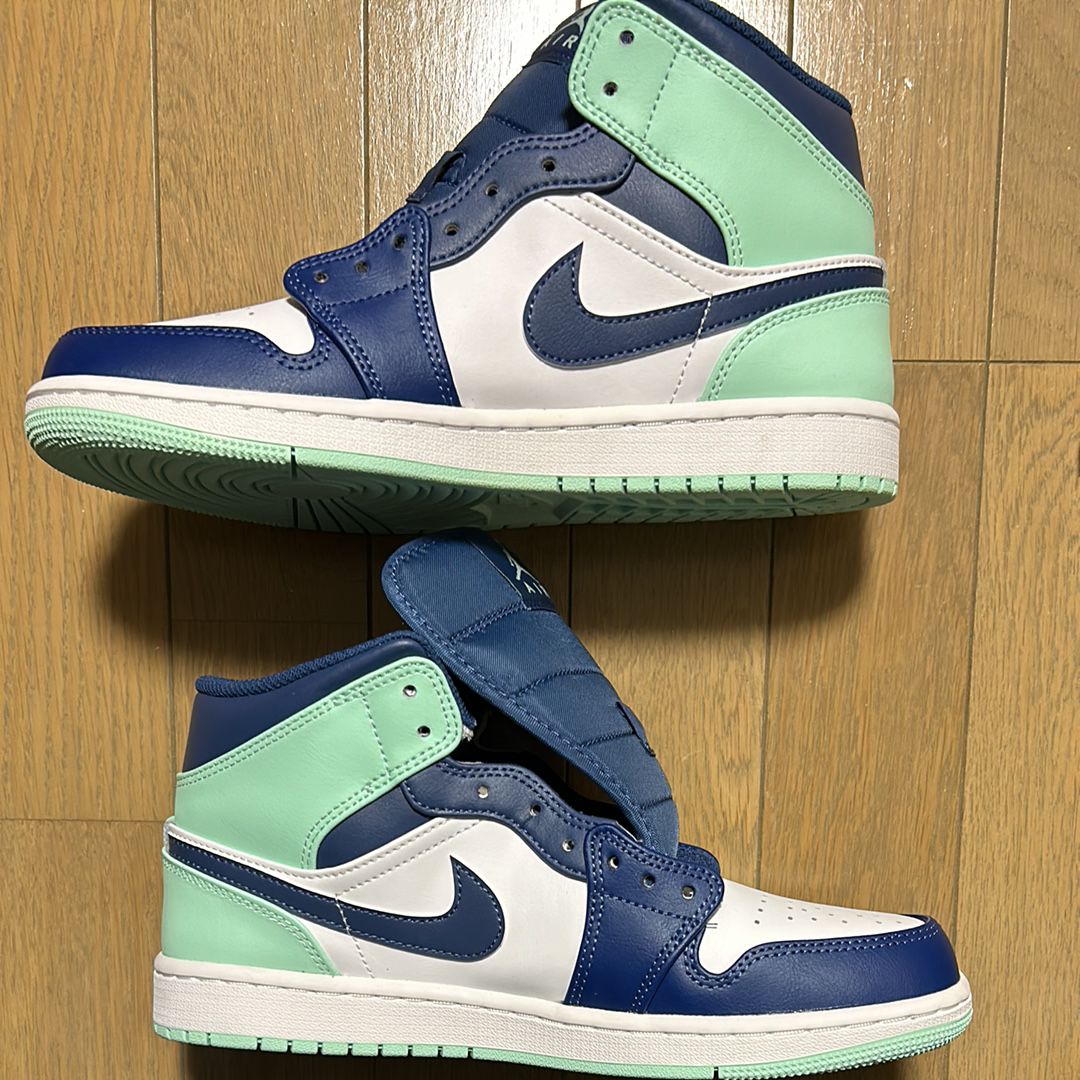 Nike Air Jordan 1 Mid "Blue Mint"