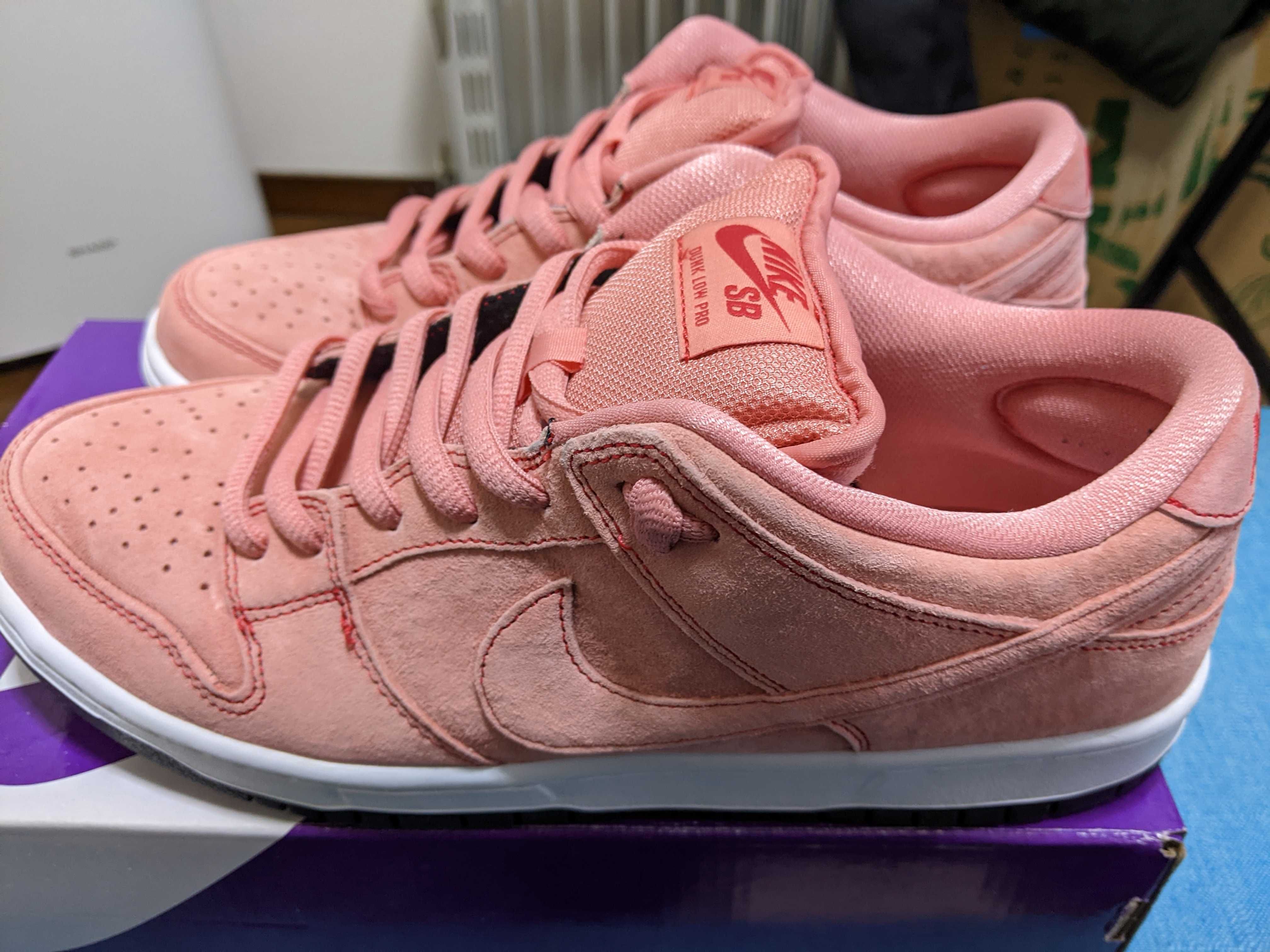 Nike SB Dunk Low "Pink Pig"