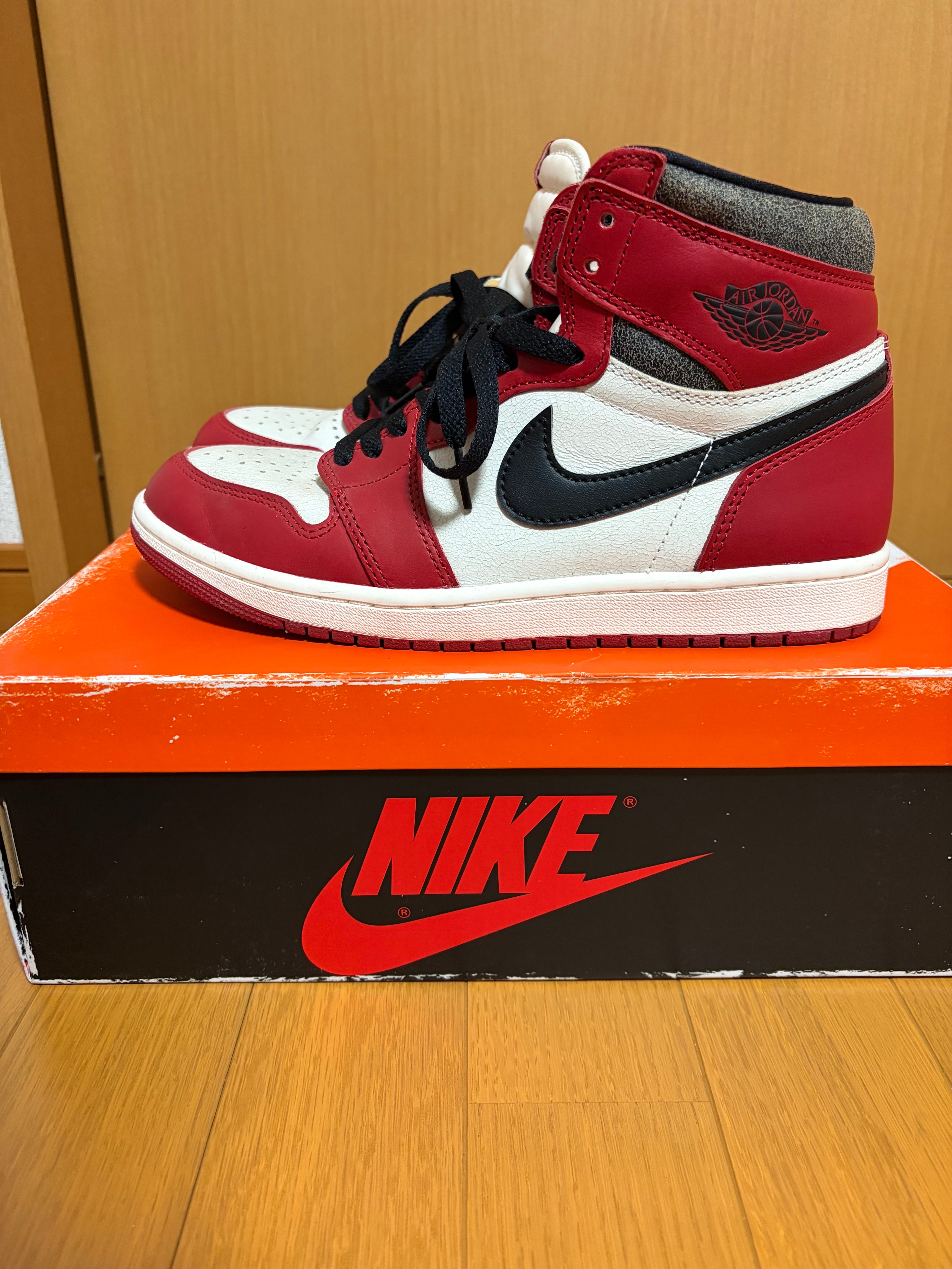 Nike Air Jordan 1 High OG "Lost & Found/Chicago"