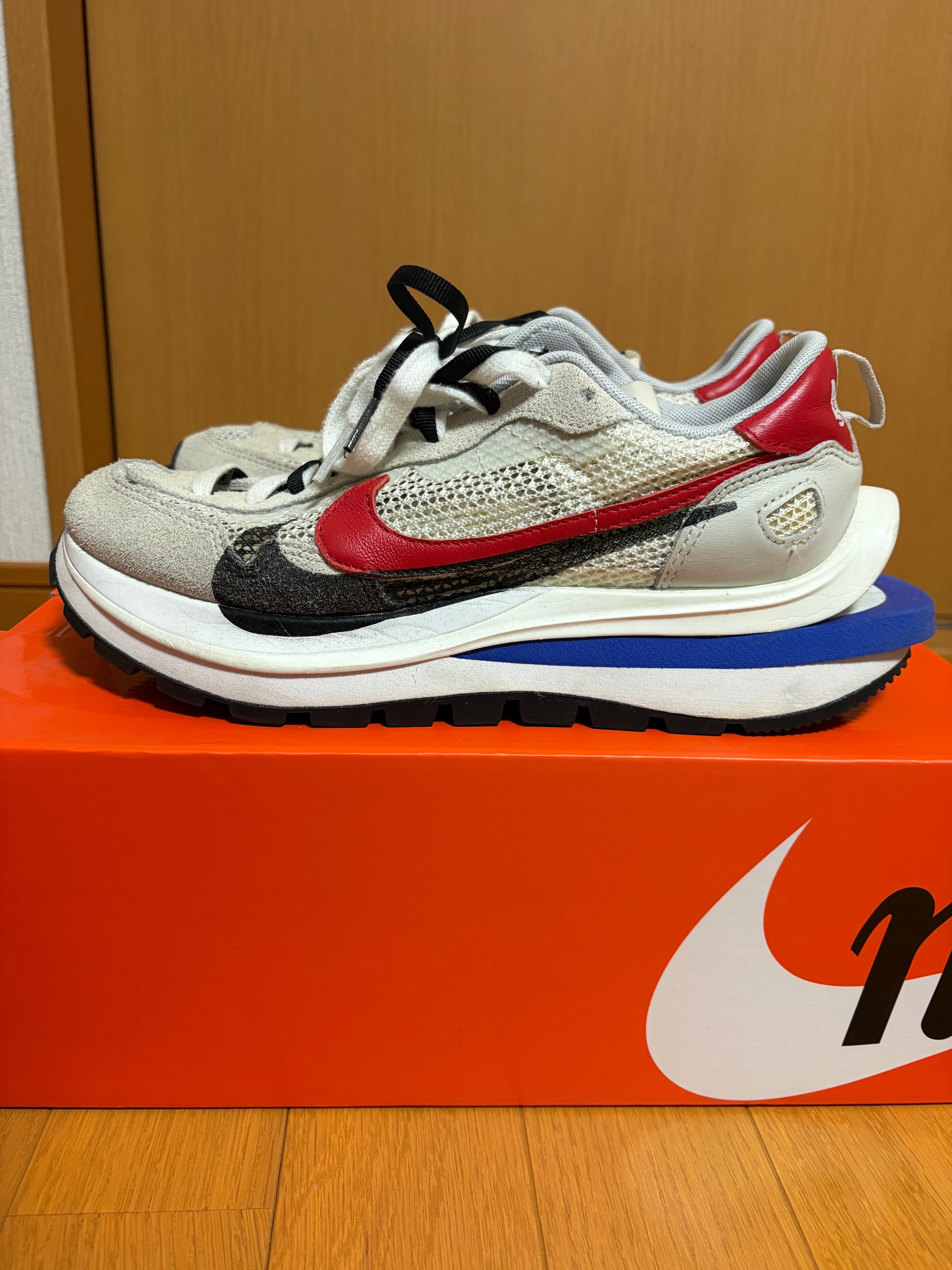 sacai × Nike Vapor Waffle "Royal Fuchsia"