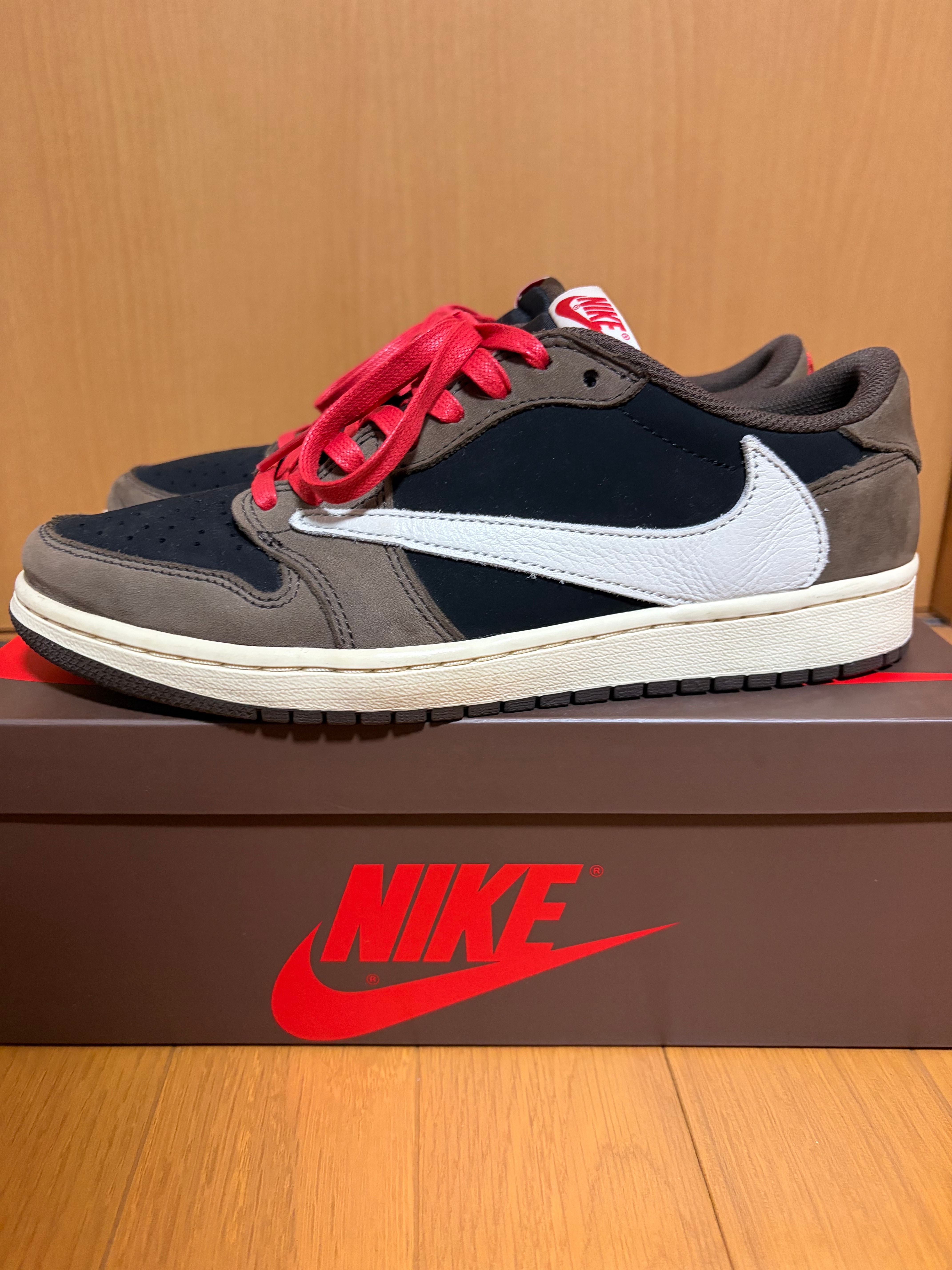 Travis Scott × Nike Air Jordan 1 Low OG SP-T  "Black/Dark Mocha"