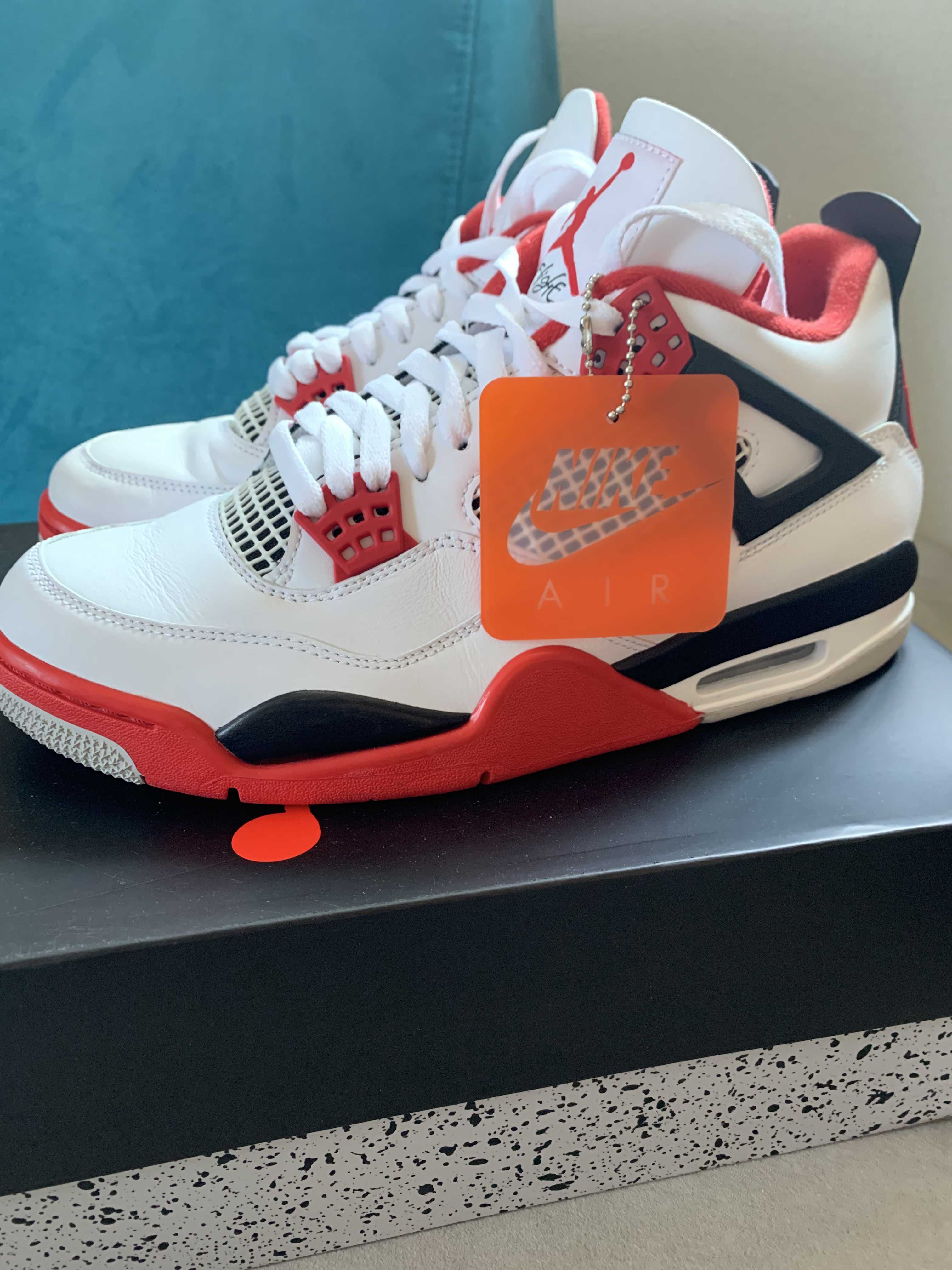 Nike Air Jordan 4 Retro OG "Fire Red" (2020)
