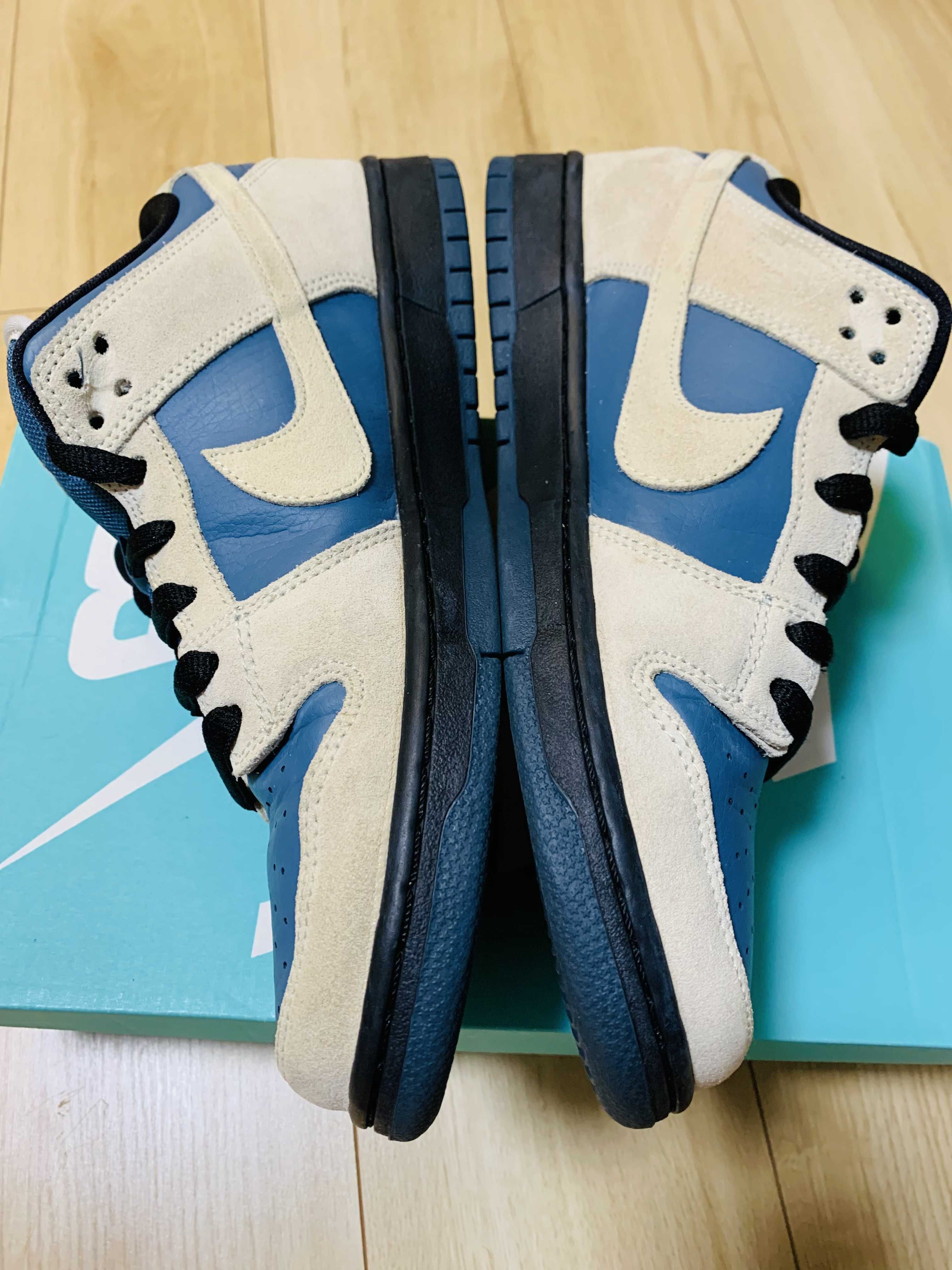 Nike SB Dunk Low Pro "Light Cream/Thunder Storm"