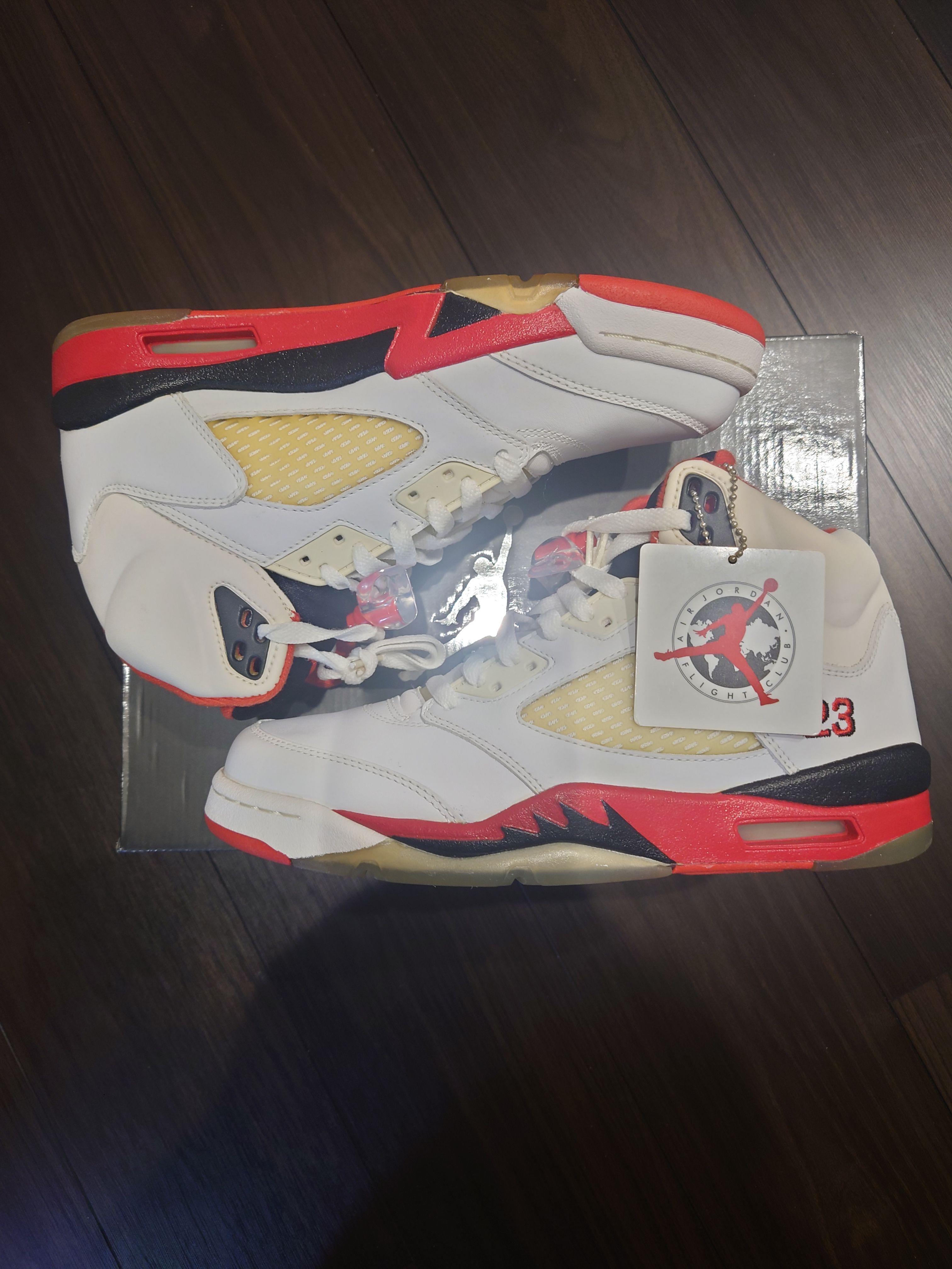 Nike Air Jordan 5 Retro "Fire Red/Black Tongue" (2006) 