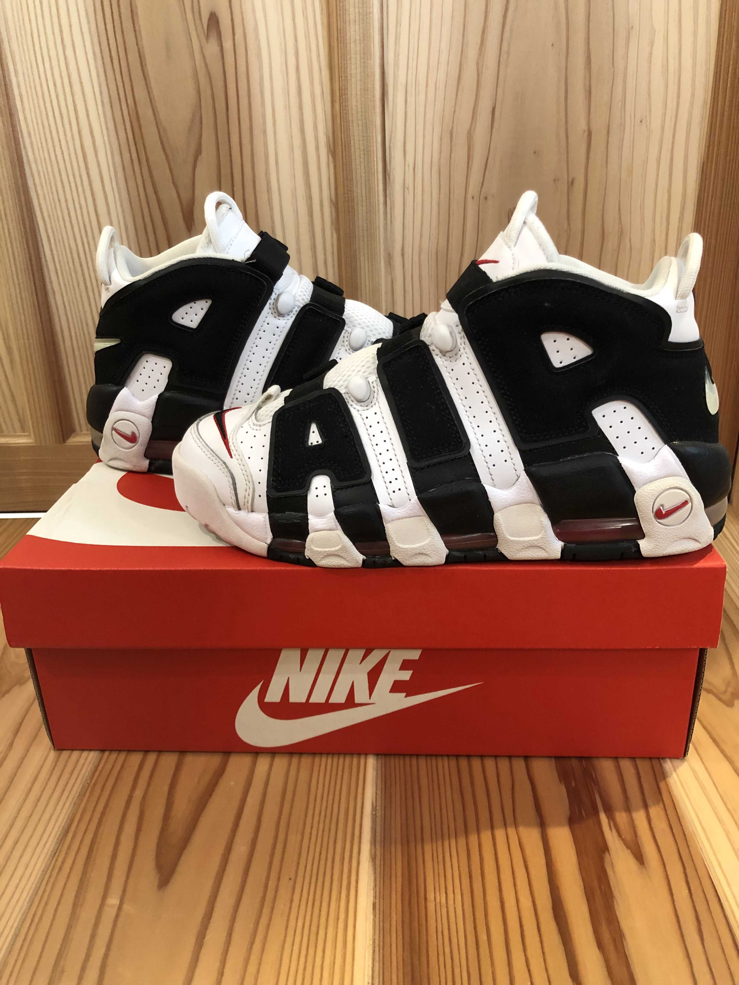 NIKE AIR MORE UPTEMPO "WHITE/BLACK/UNIVERSITY RED"(2020)