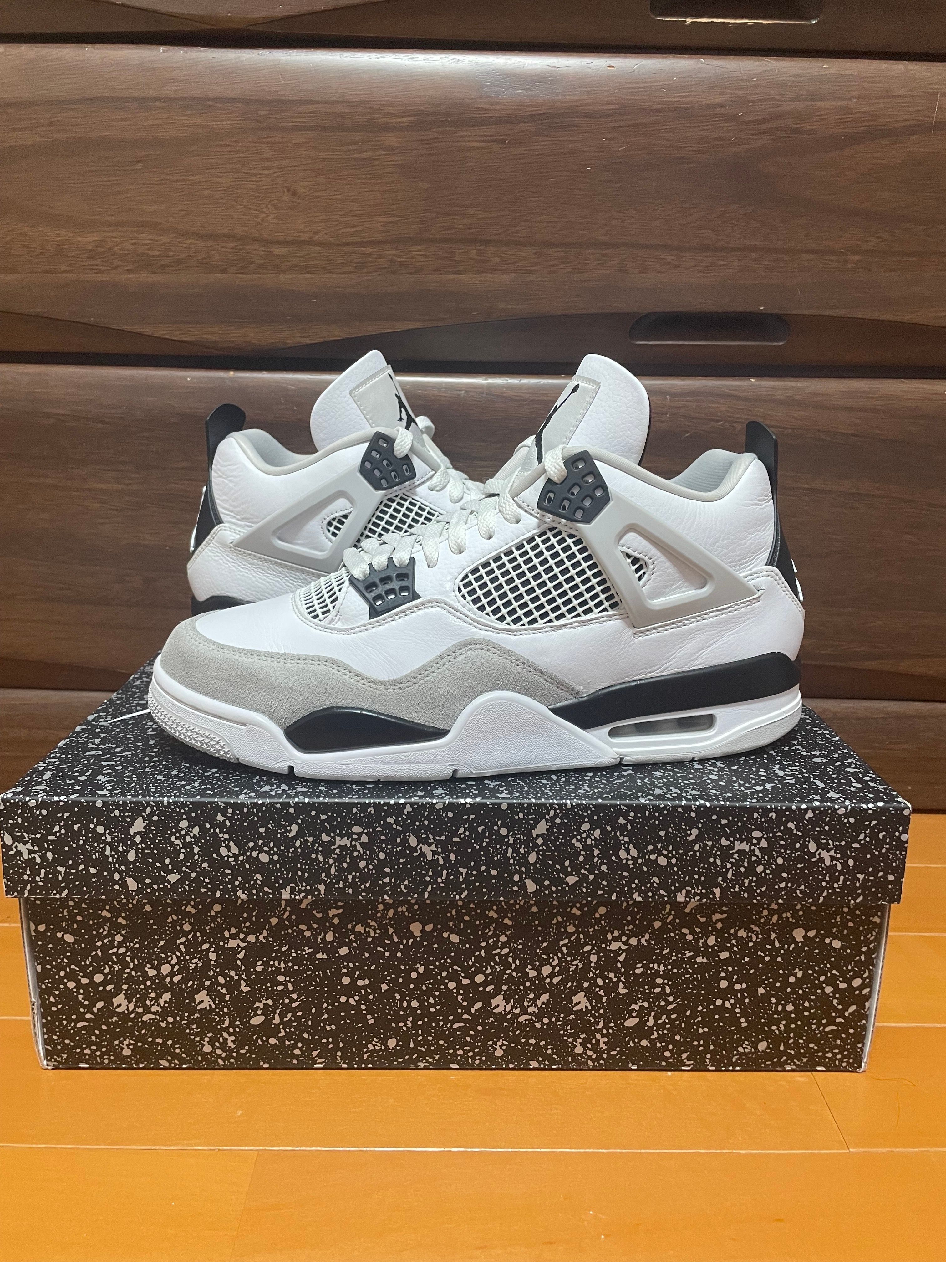 Nike Air Jordan 4 "Military Black"