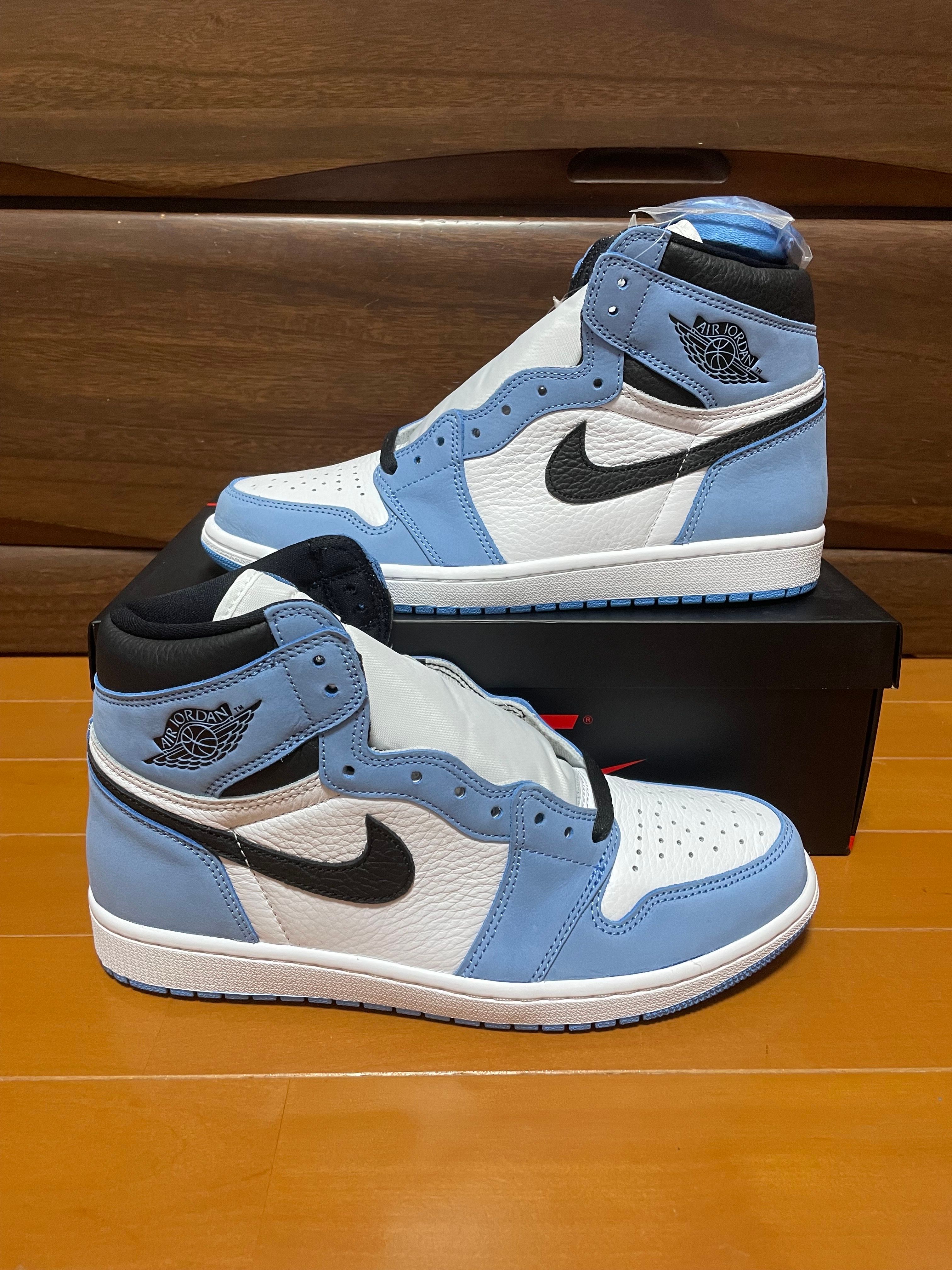 Nike Air Jordan 1 High OG "University Blue"
