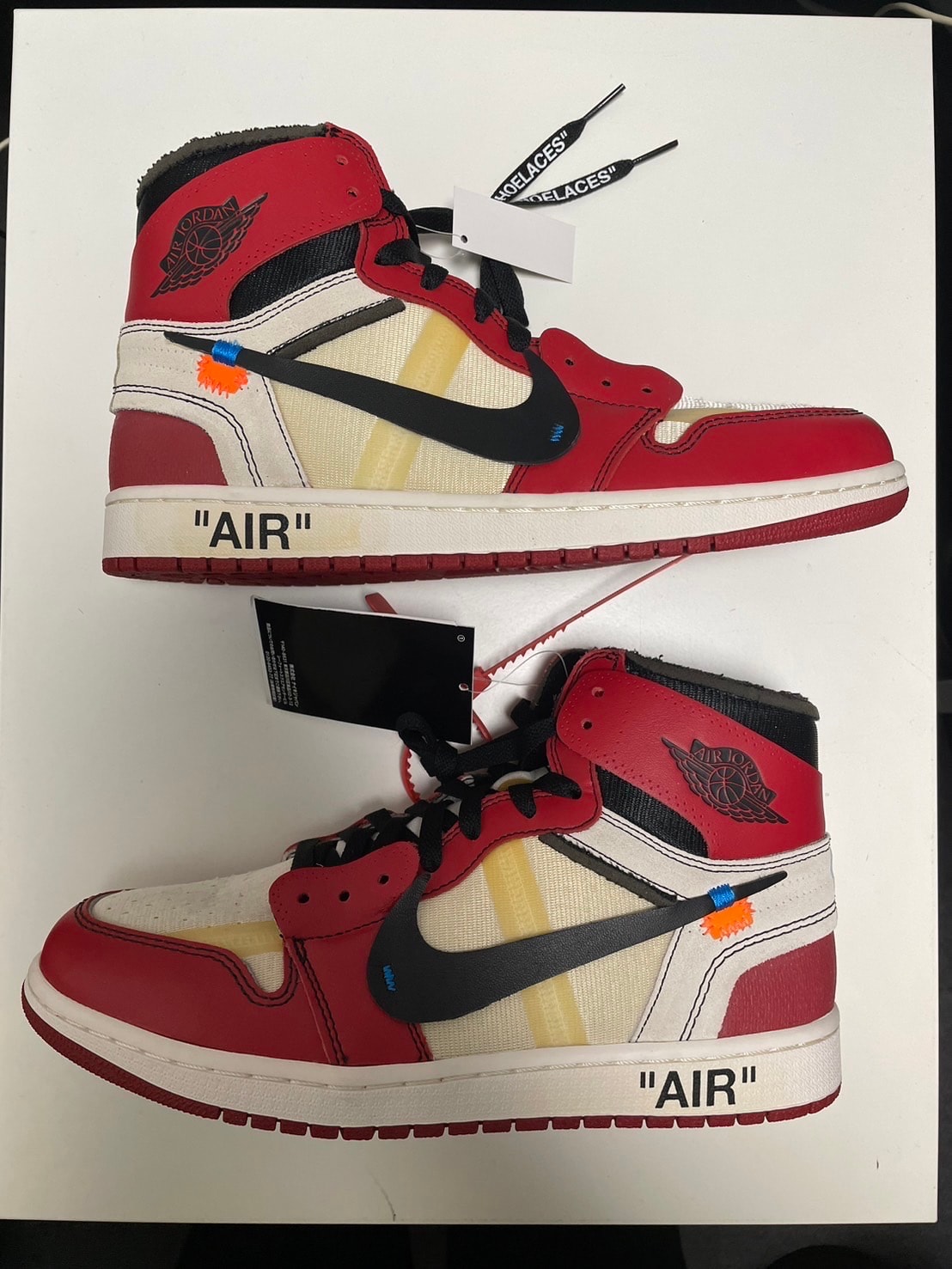 Off-White × Nike Air Jordan 1 Retro High The Ten "Chicago"