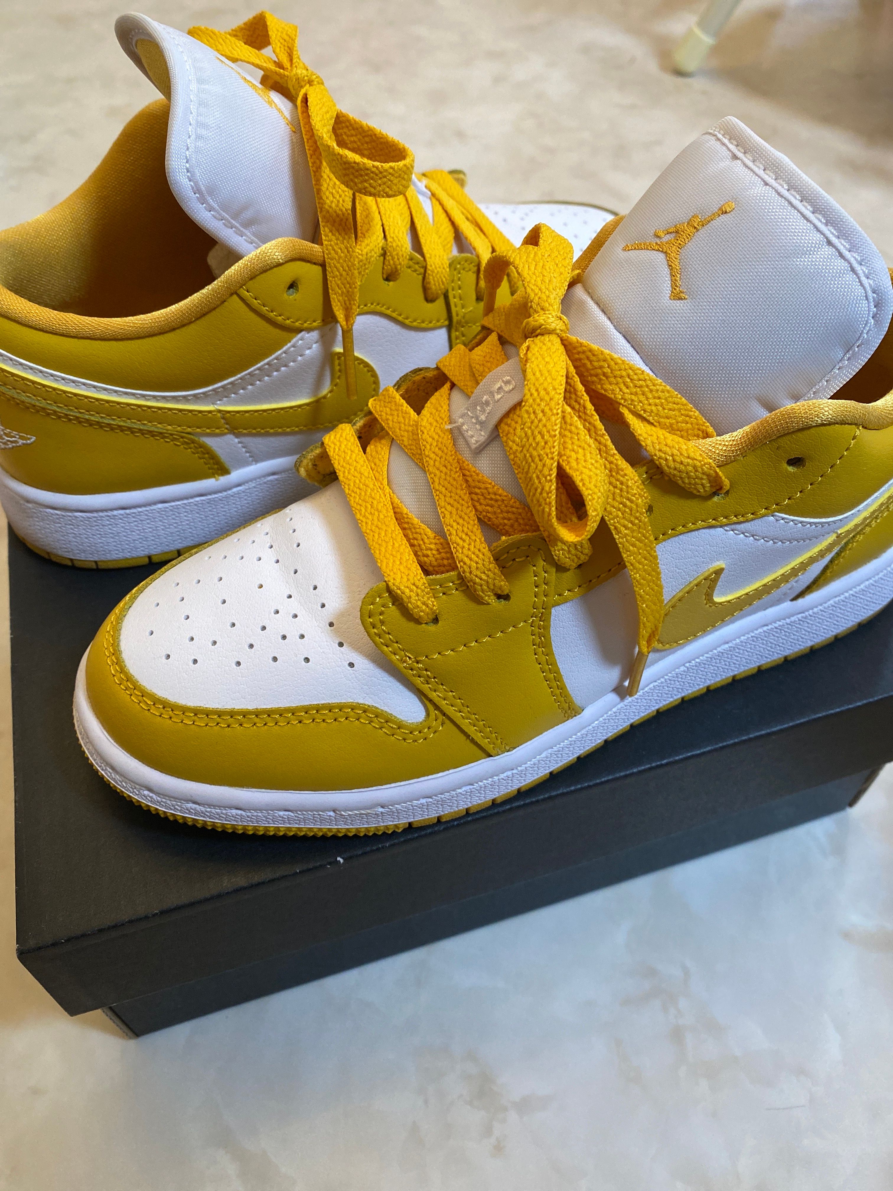 NIKE GS AIR JORDAN 1 LOW "WHITE POLLEN"
