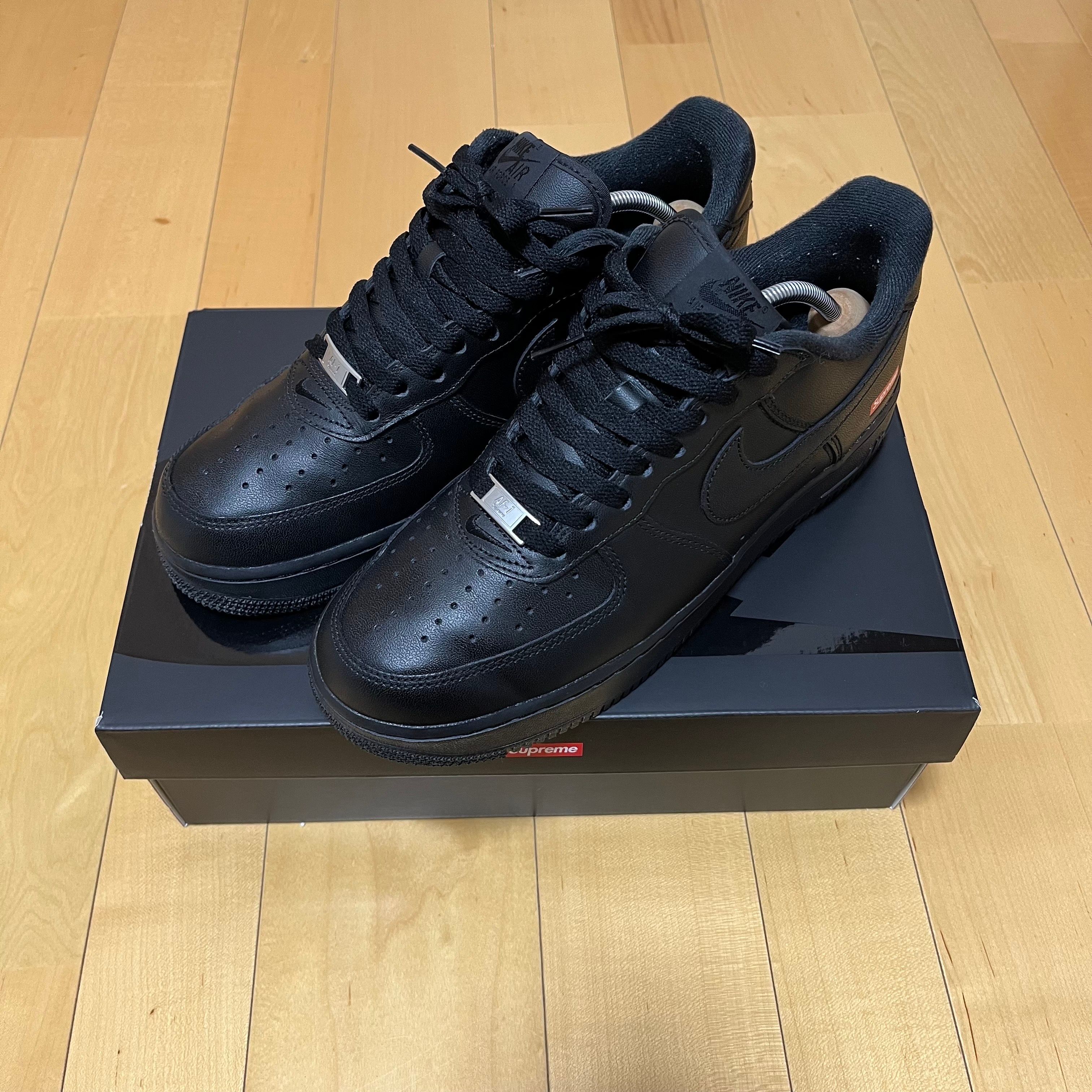 Supreme × Nike Air Force 1 Low "Black"